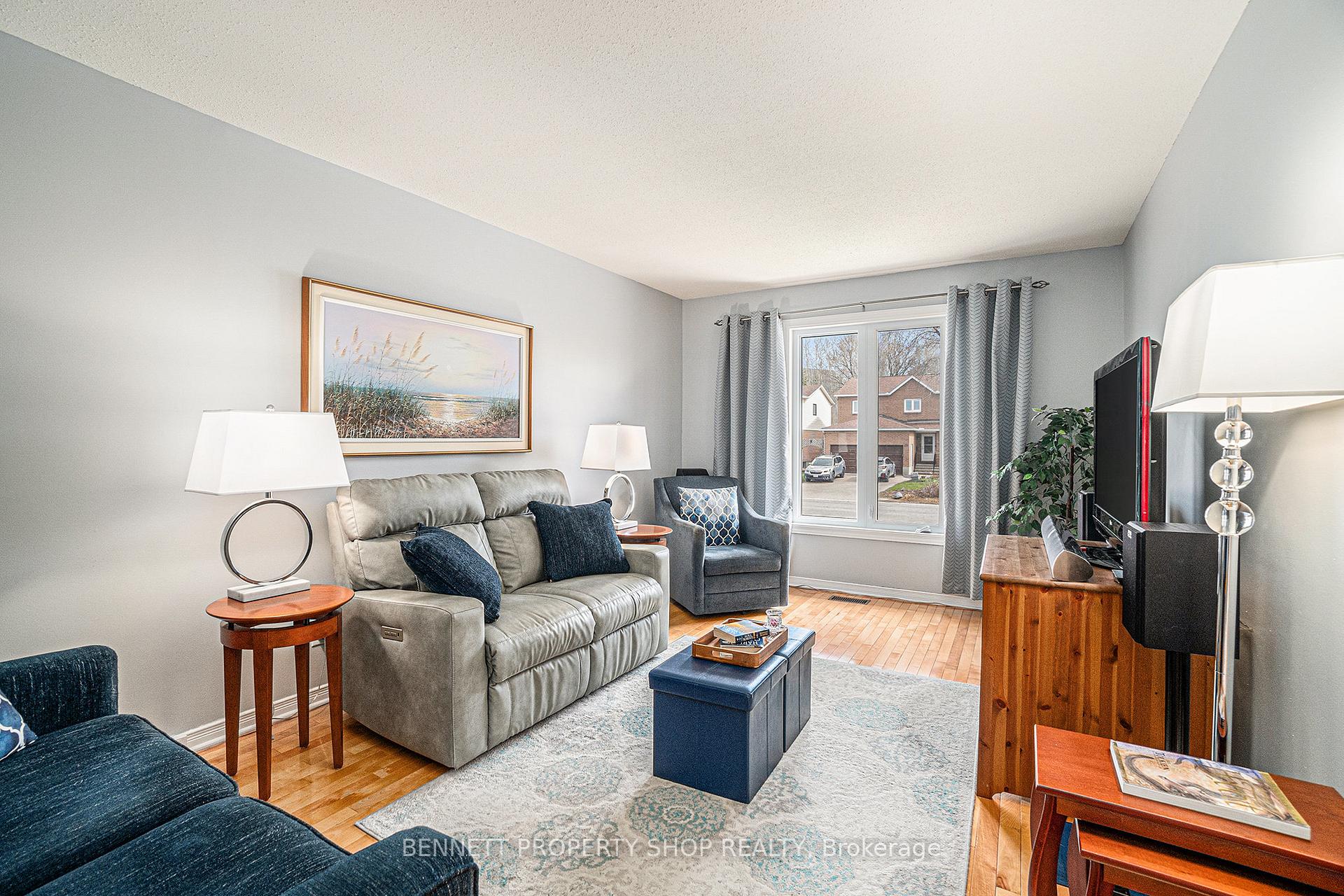 Photo 7 of 22 Gesner Court, Ottawa, Kanata - Katimavik — HOMEH