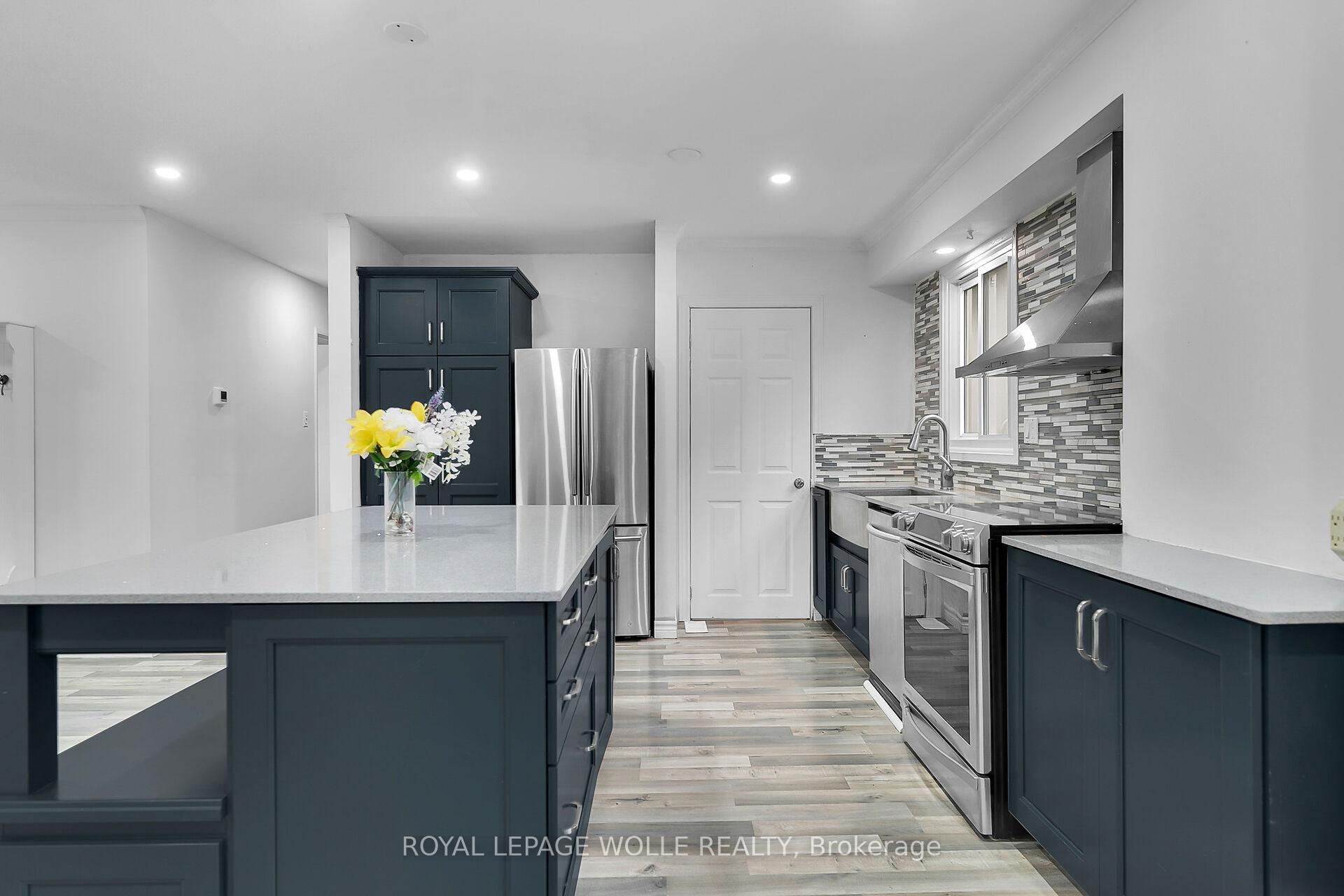 Photo 9 of 262 Heritage Drive, Kitchener — HOMEH