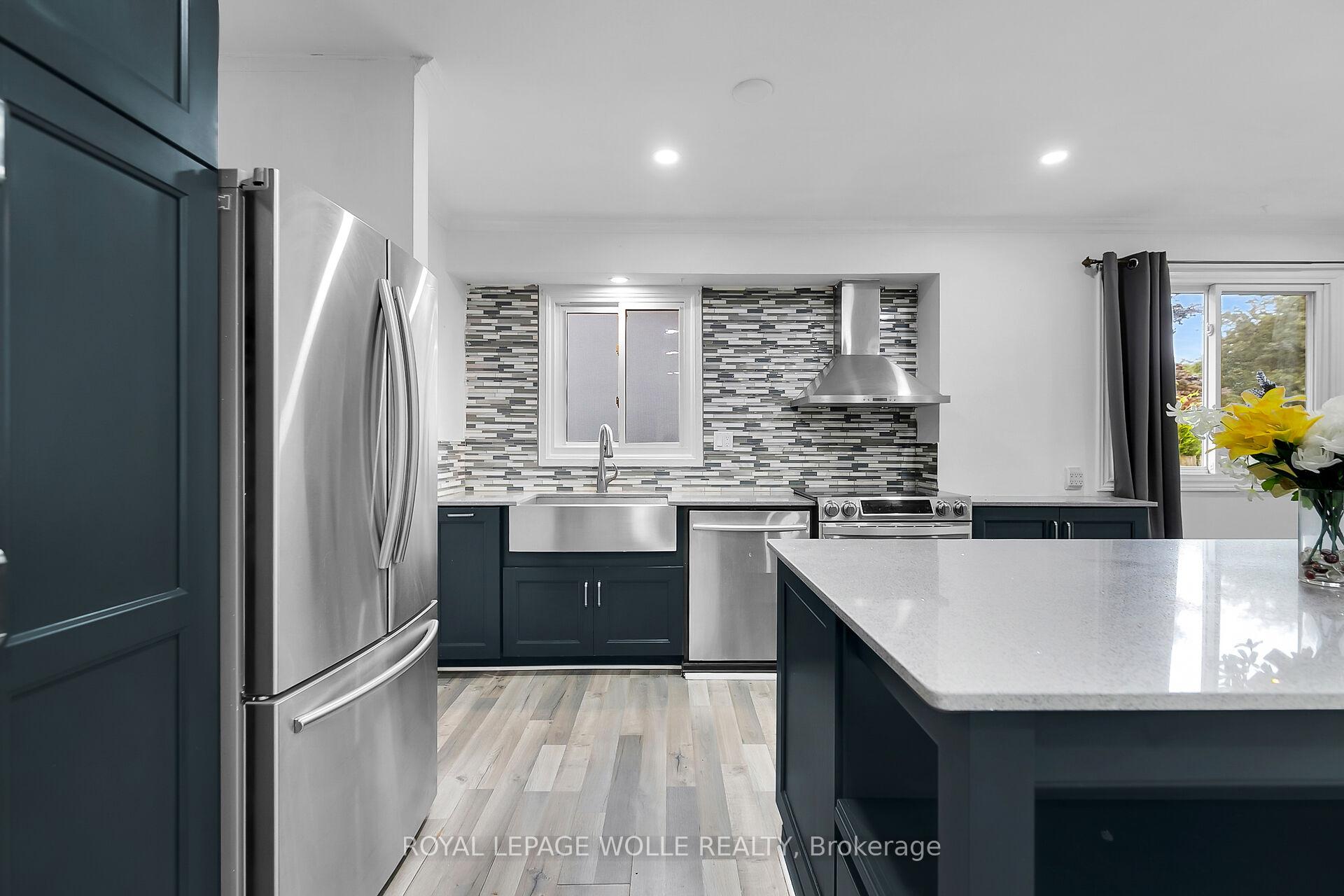 Photo 13 of 262 Heritage Drive, Kitchener — HOMEH