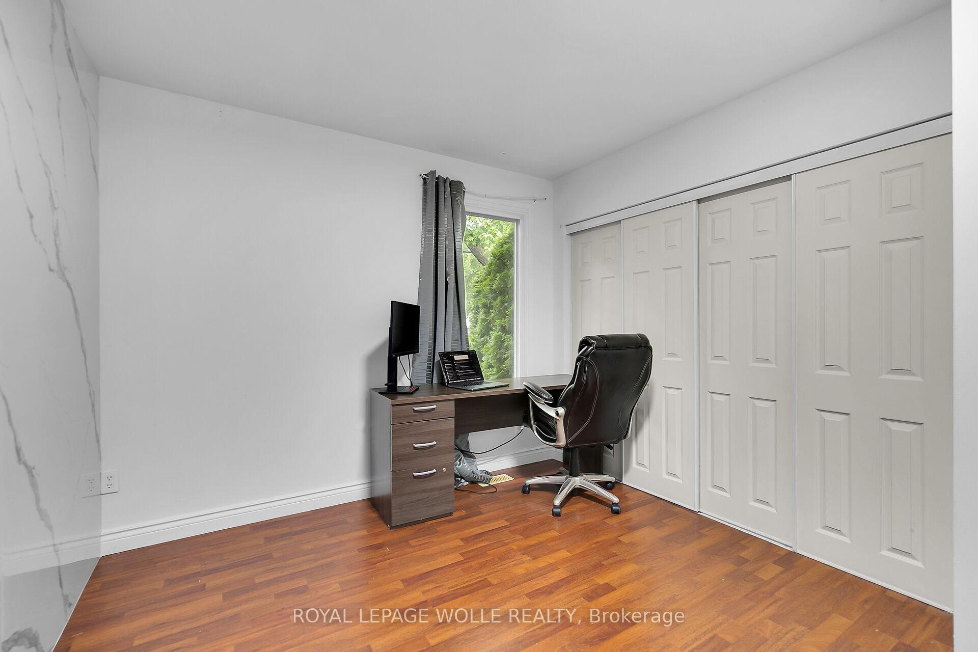 Photo 16 of 262 Heritage Drive, Kitchener — HOMEH