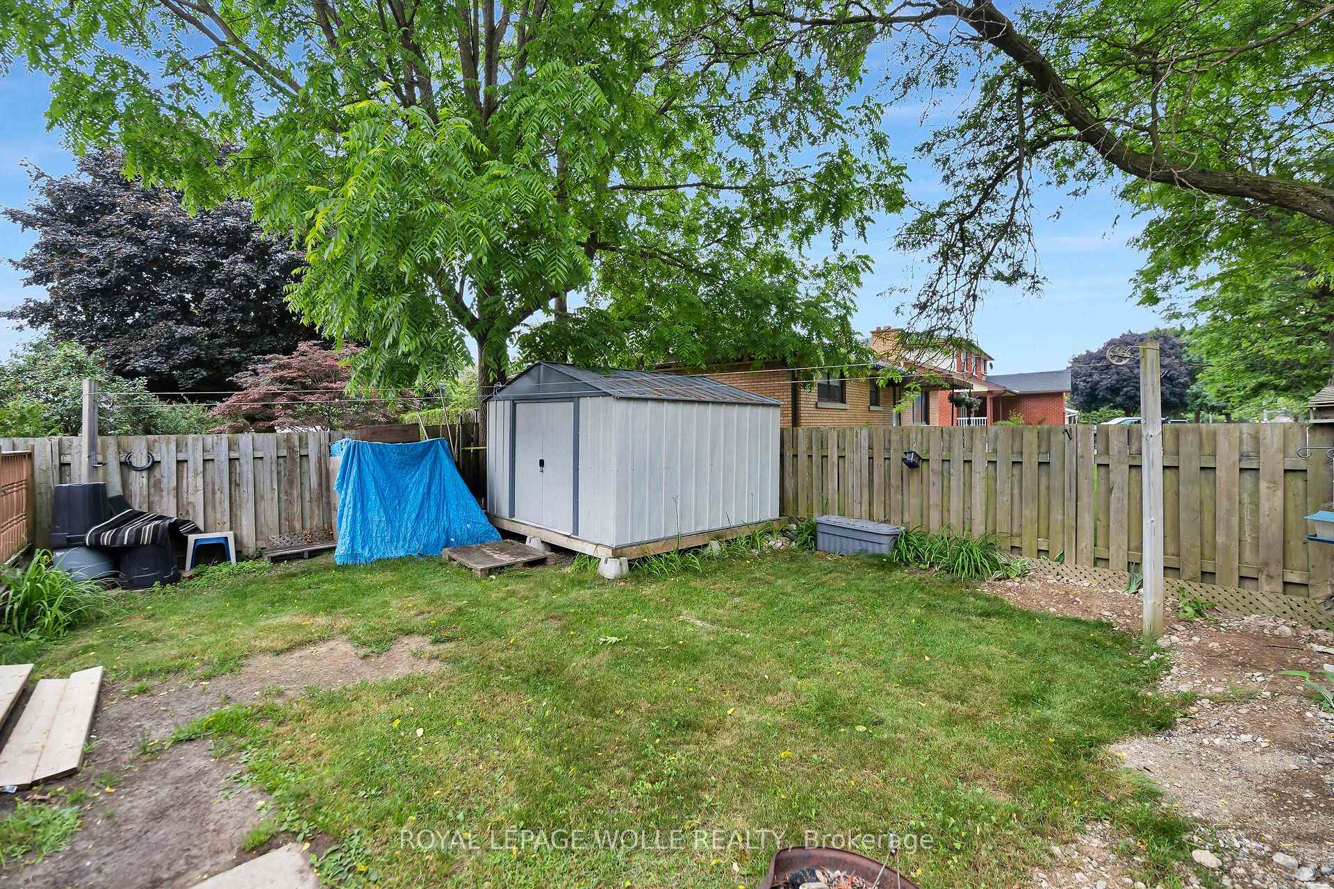 Photo 26 of 262 Heritage Drive, Kitchener — HOMEH