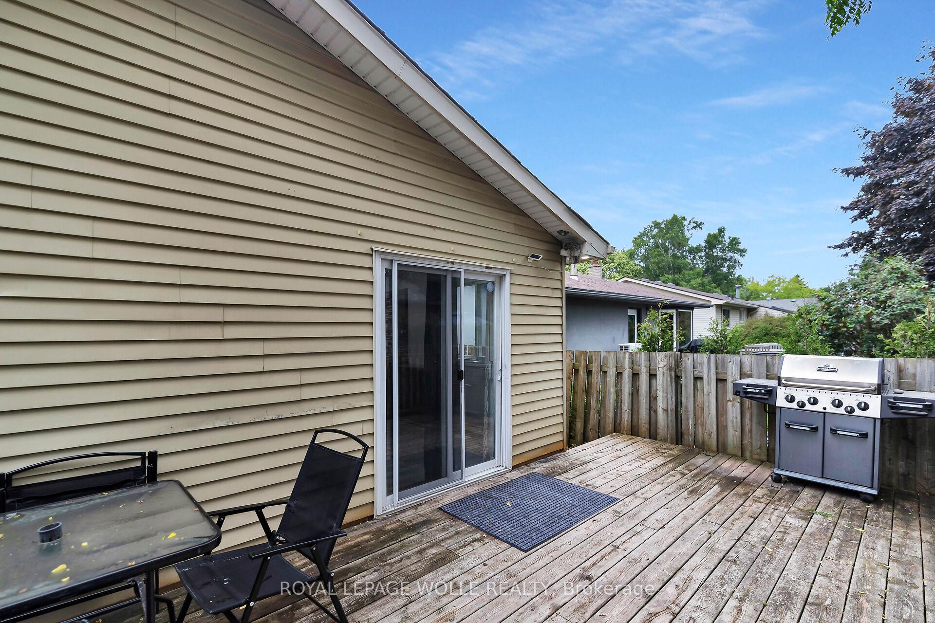 Photo 28 of 262 Heritage Drive, Kitchener — HOMEH
