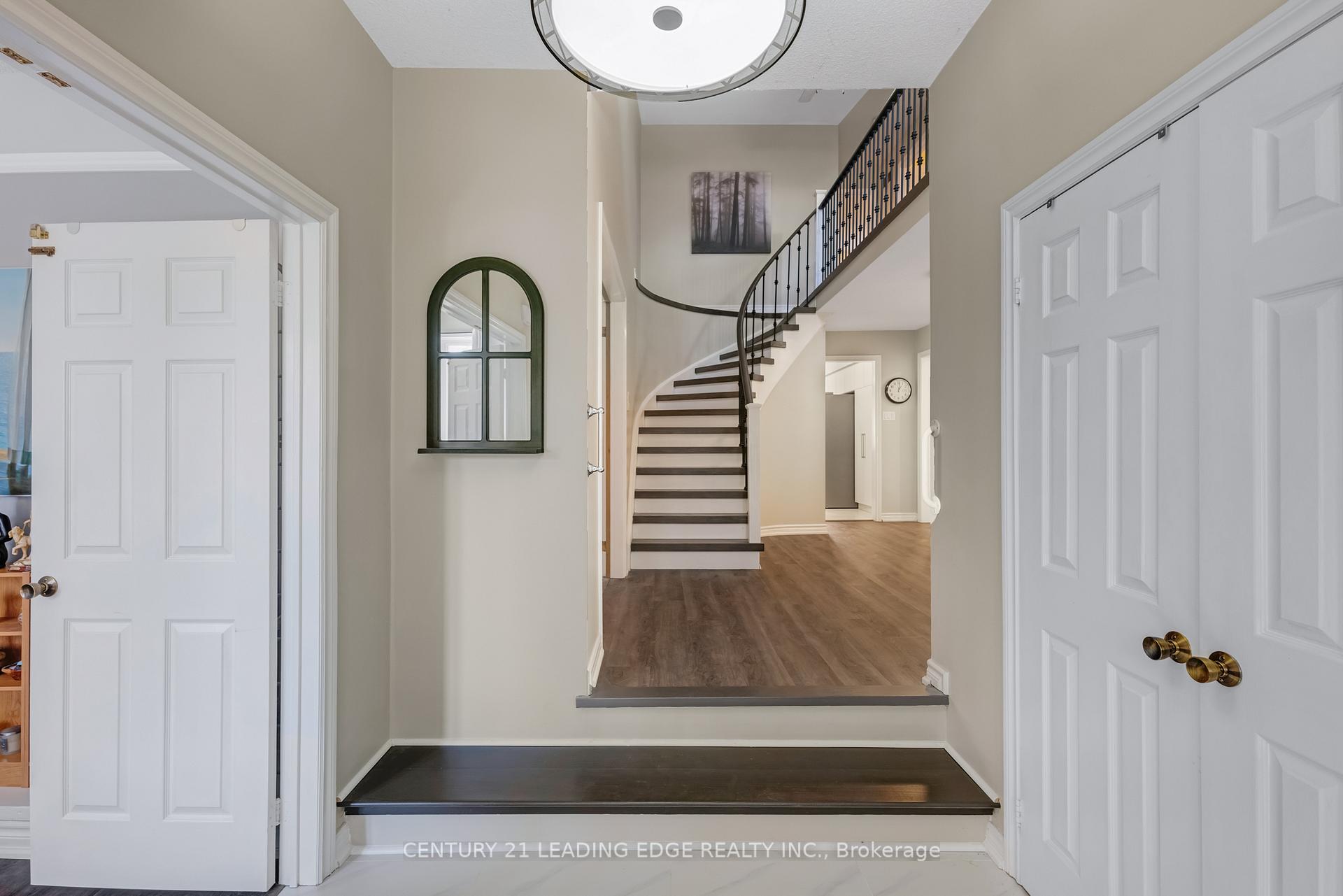 Photo 4 of 22 Havagal Crescent, Markham, Markville — HOMEH