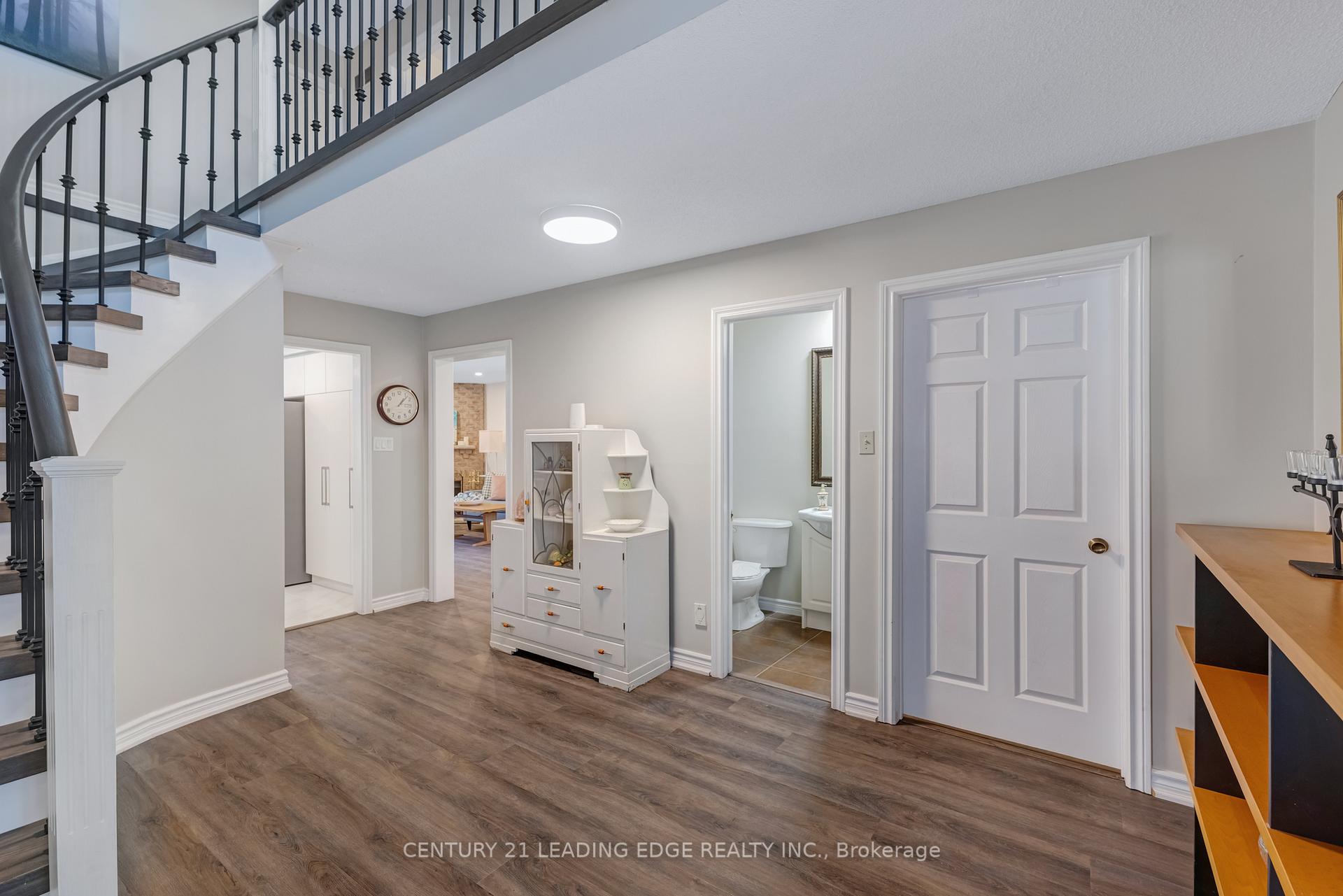 Photo 10 of 22 Havagal Crescent, Markham, Markville — HOMEH