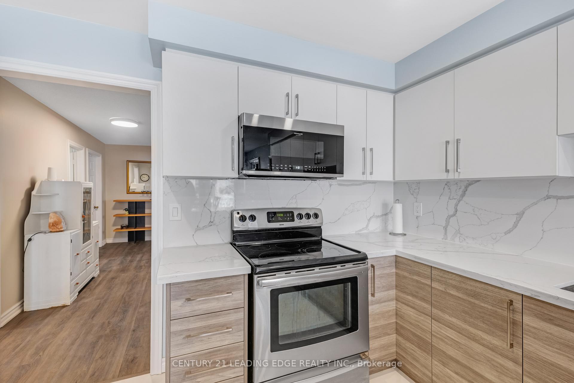 Photo 14 of 22 Havagal Crescent, Markham, Markville — HOMEH
