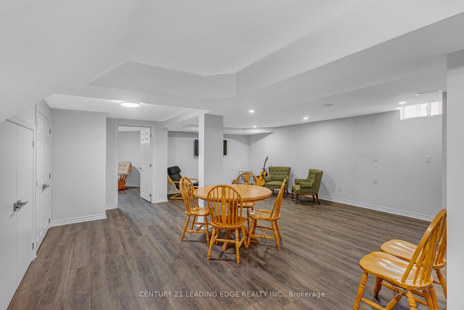 Photo 34 of 22 Havagal Crescent, Markham, Markville — HOMEH