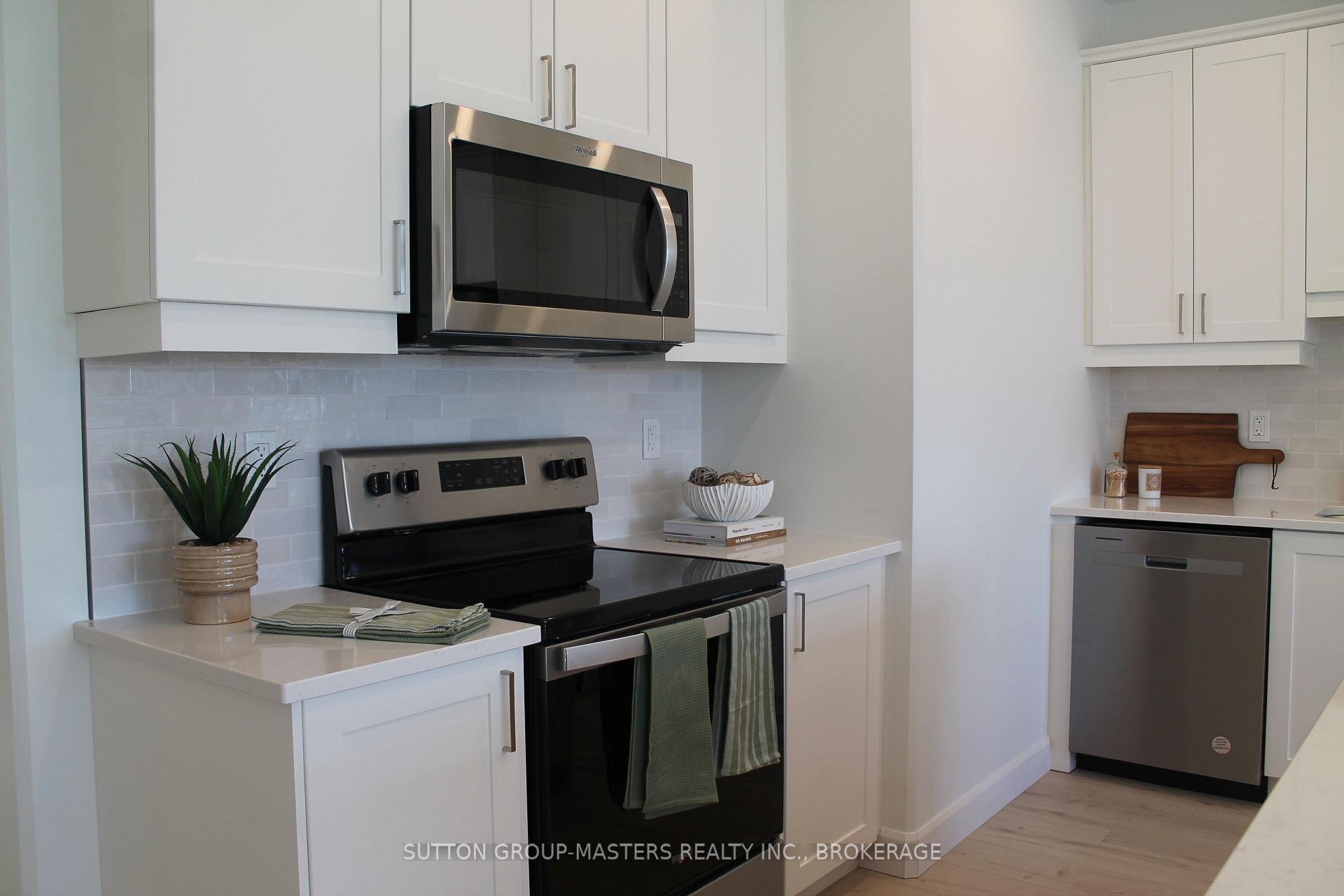 Photo 8 of 263 Pratt Drive, Loyalist, Amherstview — HOMEH