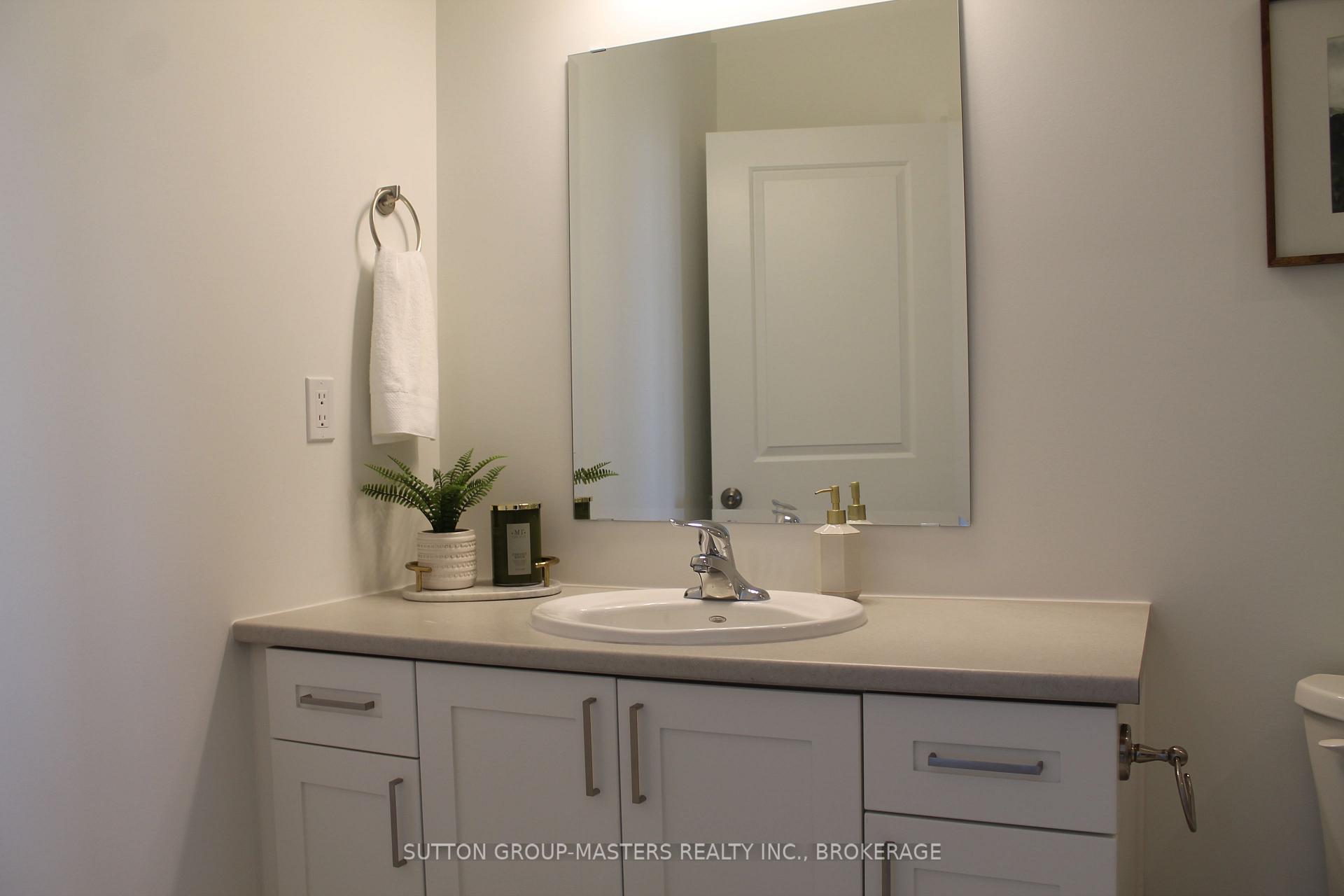 Photo 15 of 263 Pratt Drive, Loyalist, Amherstview — HOMEH