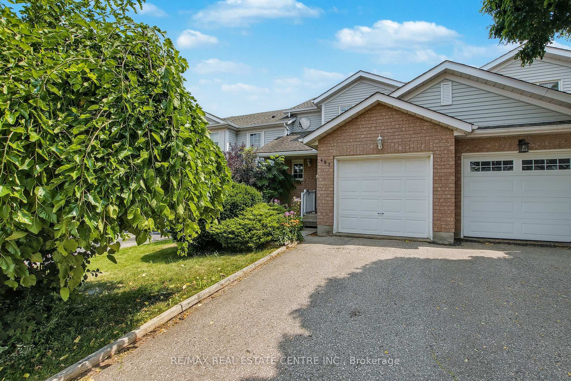 Photo 1 of 487 Westforest Trail, Kitchener — HOMEH