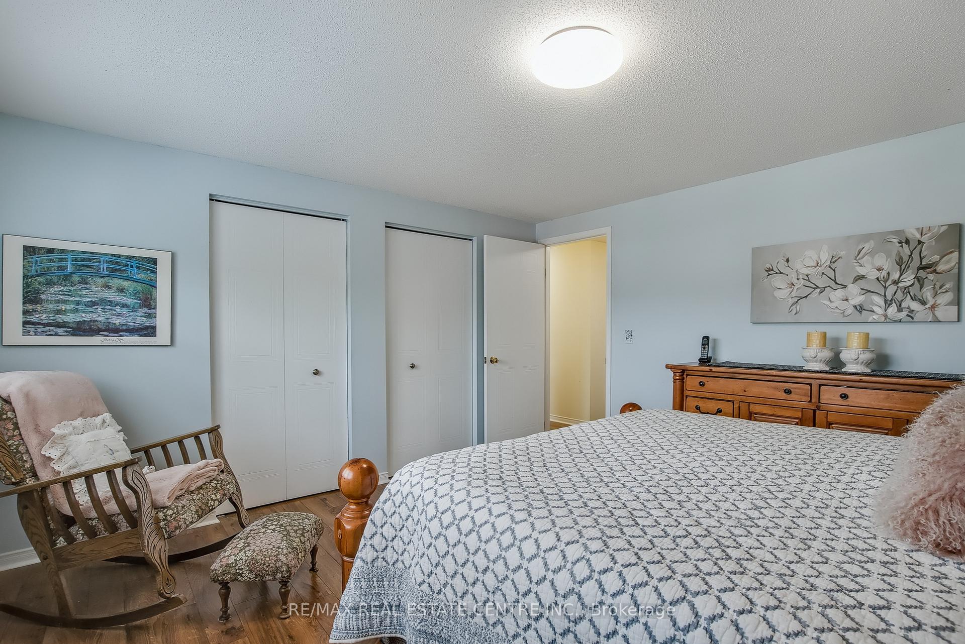 Photo 21 of 487 Westforest Trail, Kitchener — HOMEH