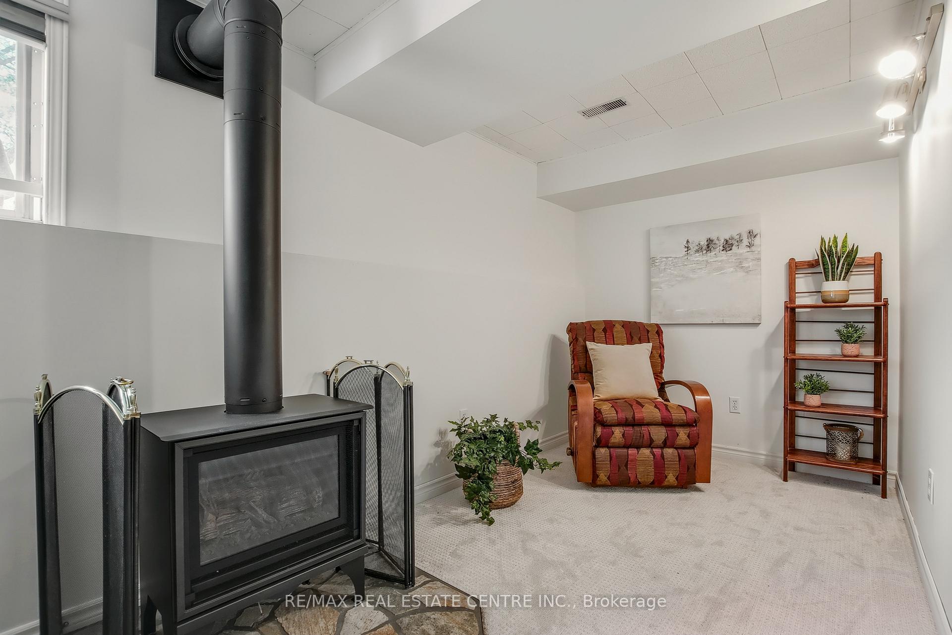 Photo 29 of 487 Westforest Trail, Kitchener — HOMEH