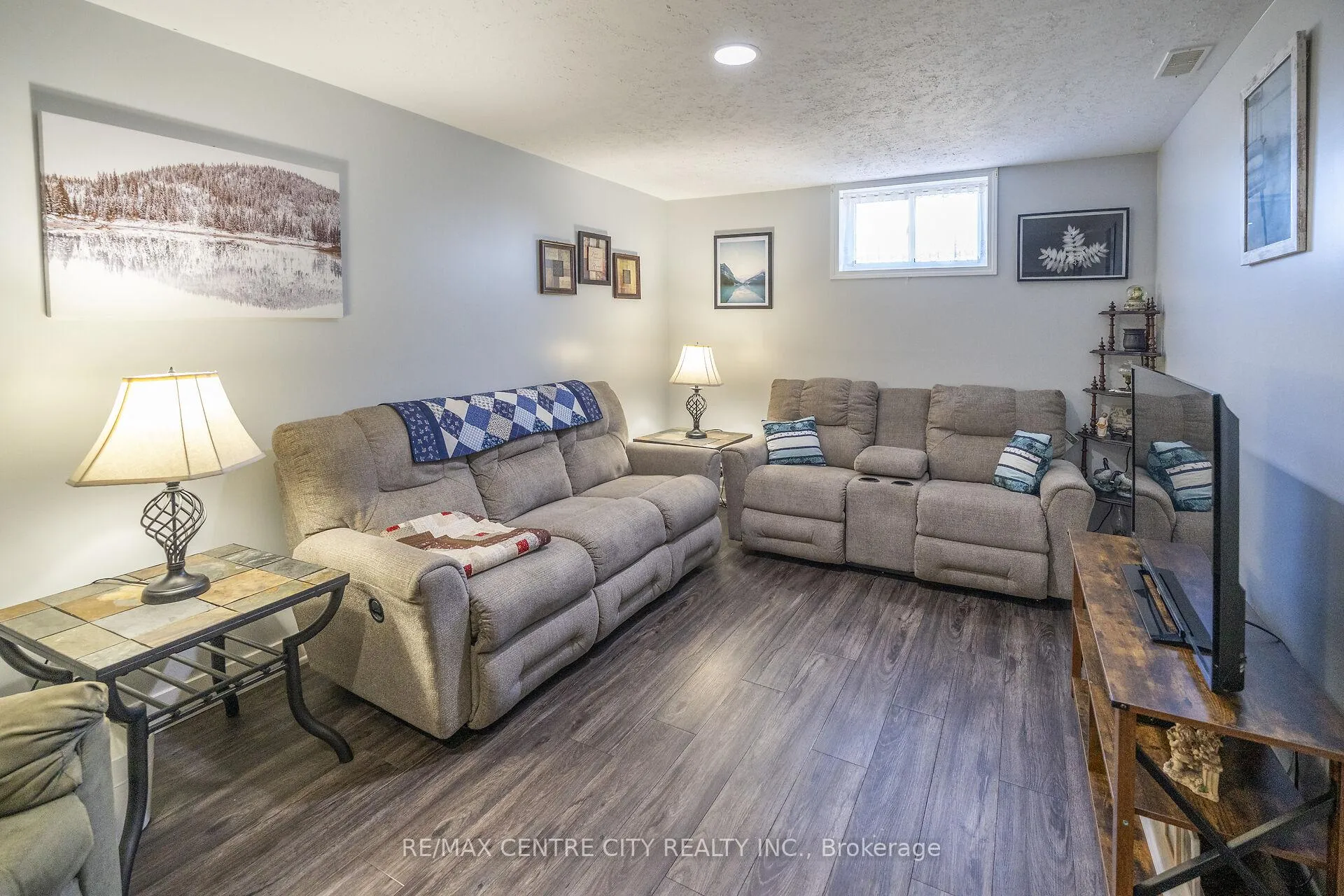 Photo 23 of 29712 Esterville Road, Chatham-Kent, Dresden — HOMEH