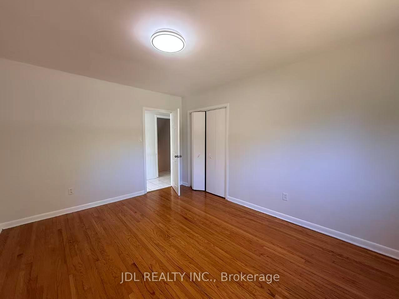 Photo 4 of 71 Proctor Avenue, Markham, Grandview — HOMEH