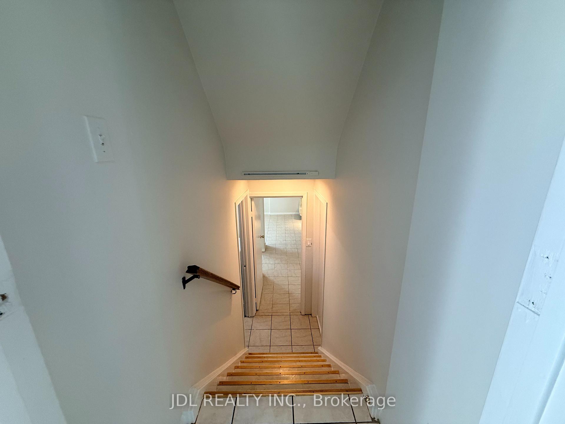 Photo 8 of 71 Proctor Avenue, Markham, Grandview — HOMEH
