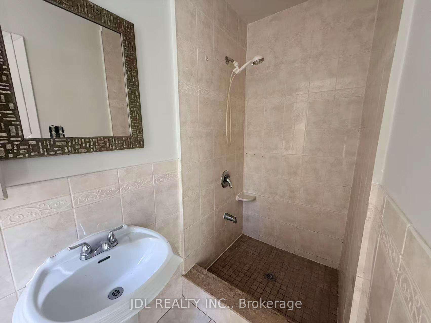 Photo 10 of 71 Proctor Avenue, Markham, Grandview — HOMEH