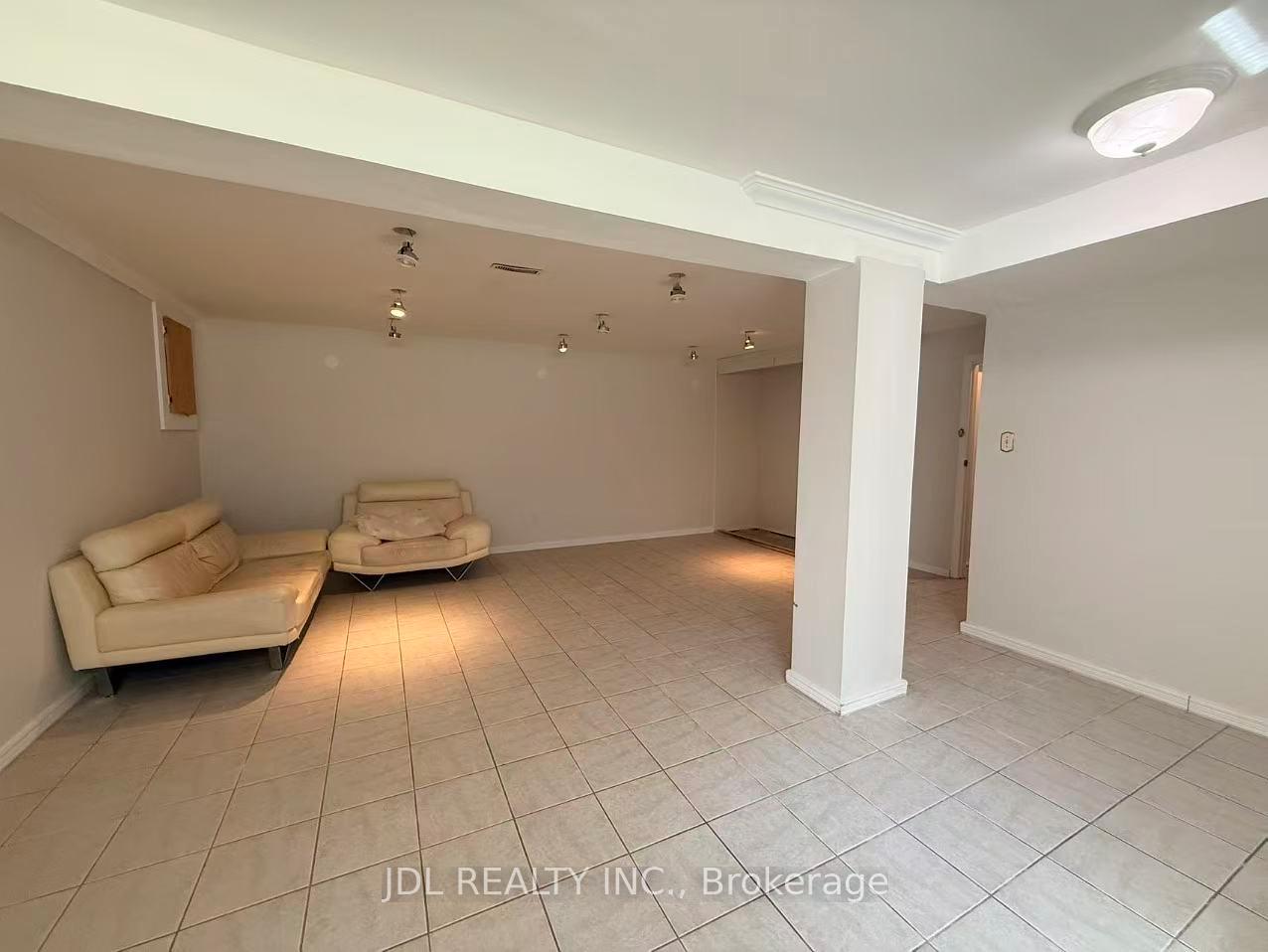Photo 13 of 71 Proctor Avenue, Markham, Grandview — HOMEH