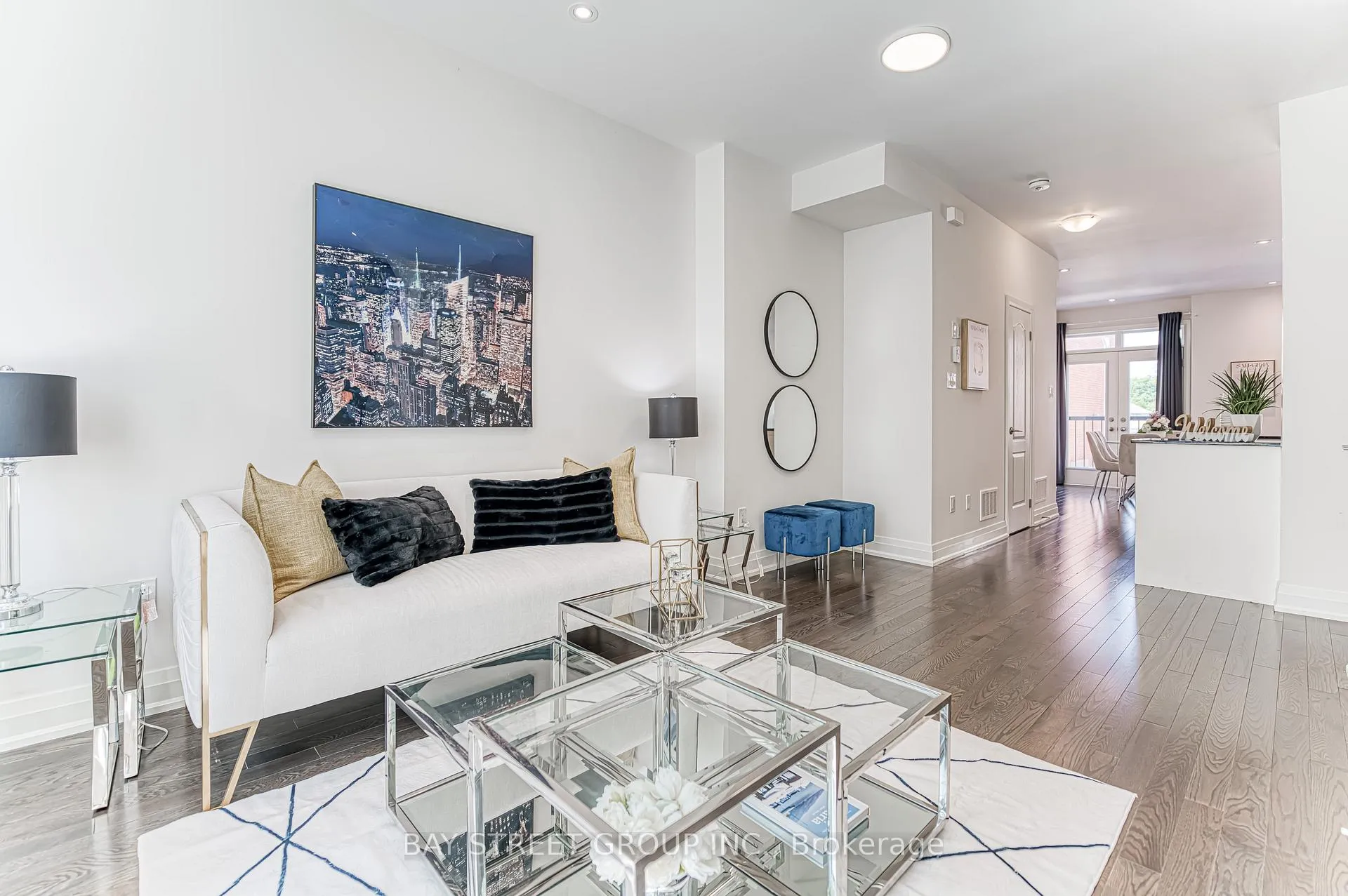 Photo 6 of 28 William Saville Street, Markham, Unionville — HOMEH