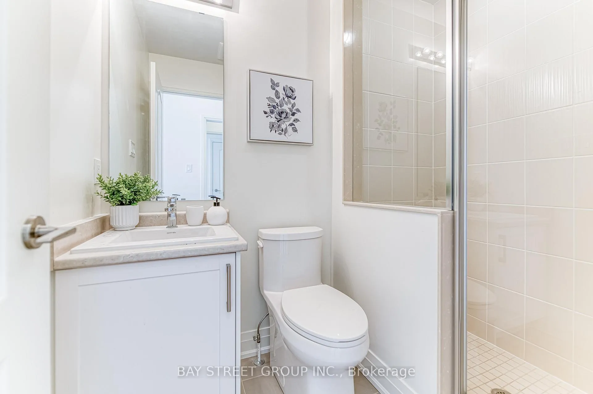 Photo 26 of 28 William Saville Street, Markham, Unionville — HOMEH