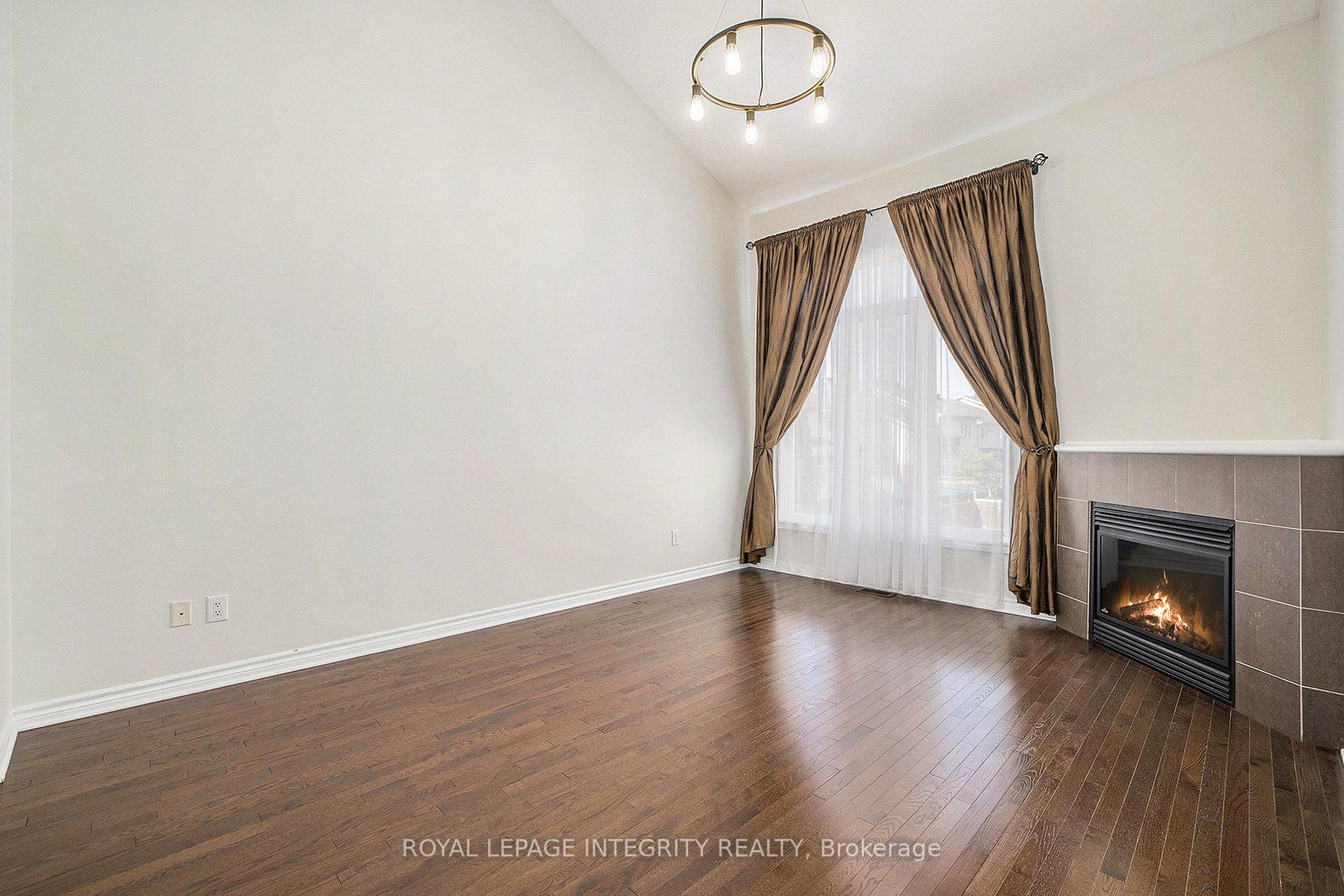 Photo 7 of 538 Remnor Avenue, Ottawa, Kanata - Kanata Lakes/Heritage Hills — HOMEH