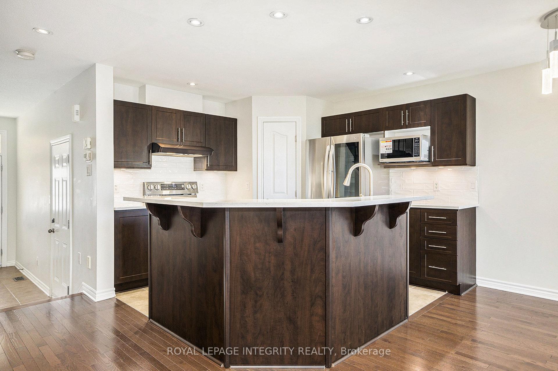 Photo 11 of 538 Remnor Avenue, Ottawa, Kanata - Kanata Lakes/Heritage Hills — HOMEH
