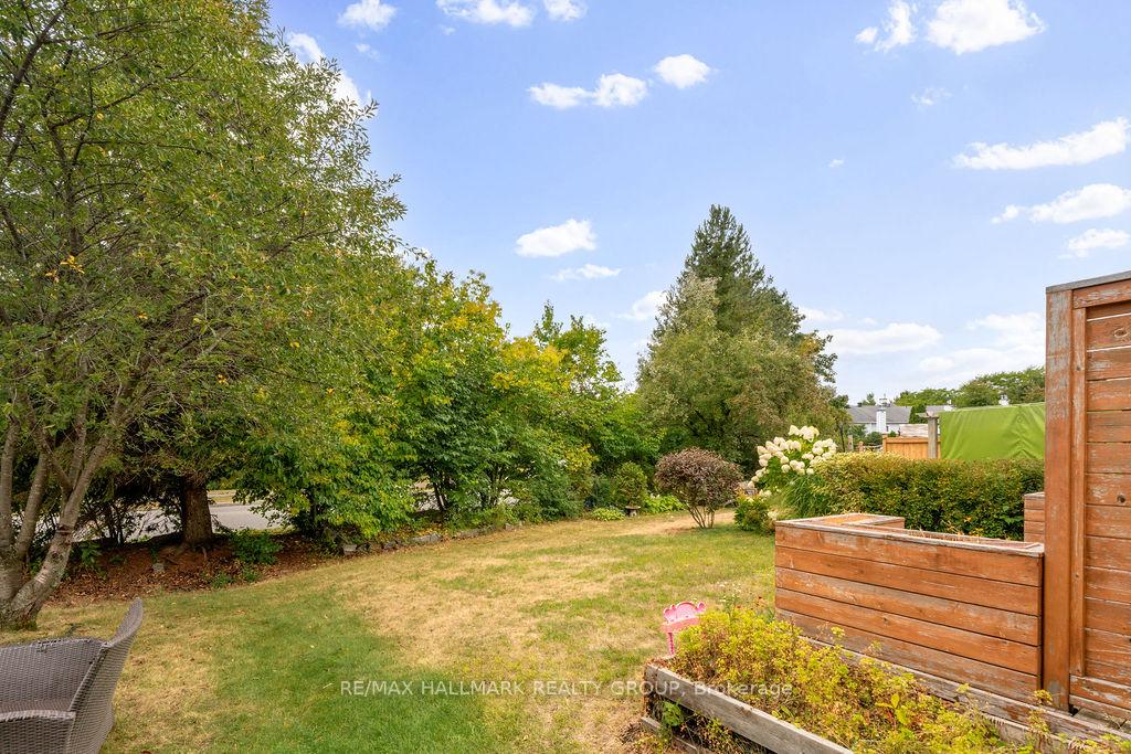 Photo 7 of 23 Kalbrook Street, Ottawa, Kanata - Kanata Lakes/Heritage Hills — HOMEH