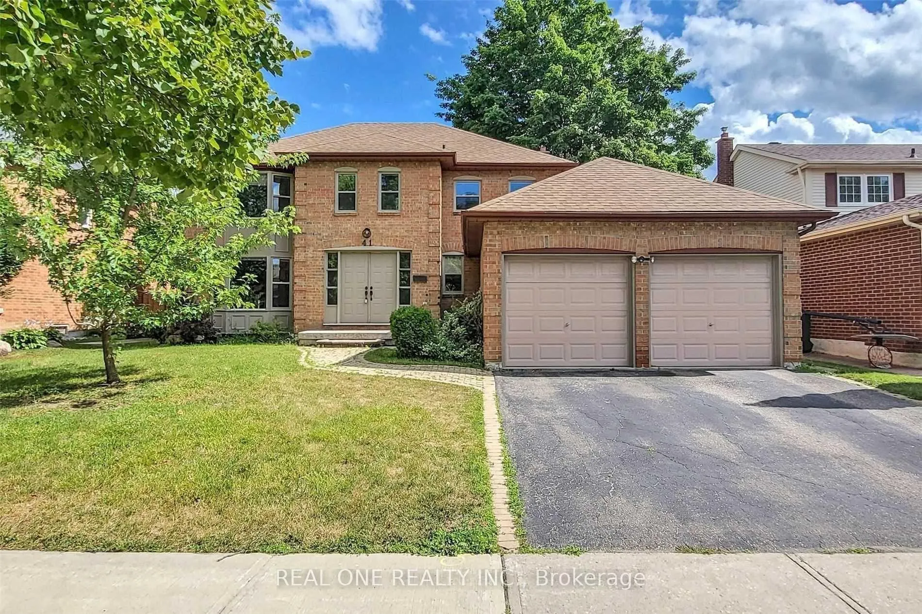 Photo 1 of 41 Meyer Circle, Markham, Markham Village — HOMEH