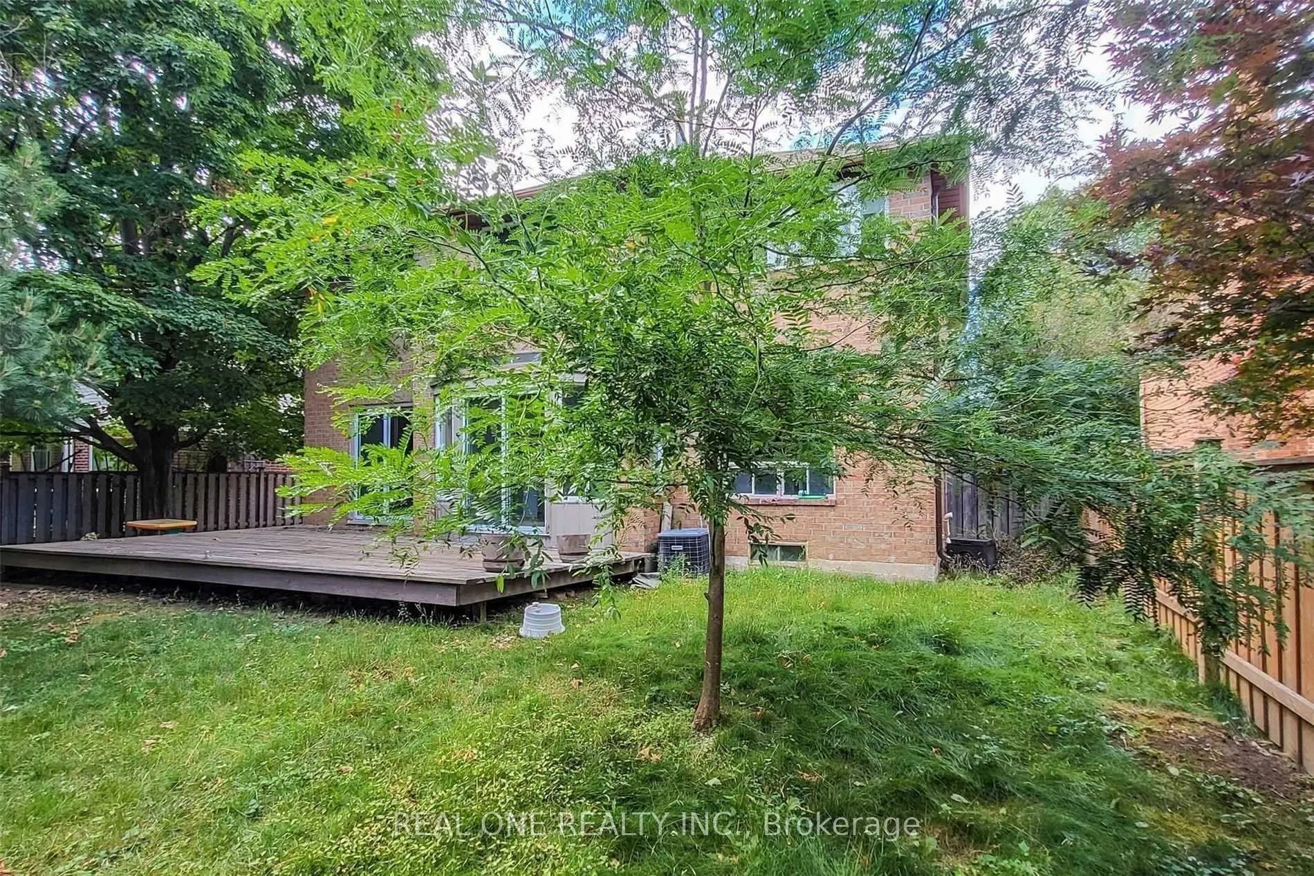 Photo 18 of 41 Meyer Circle, Markham, Markham Village — HOMEH