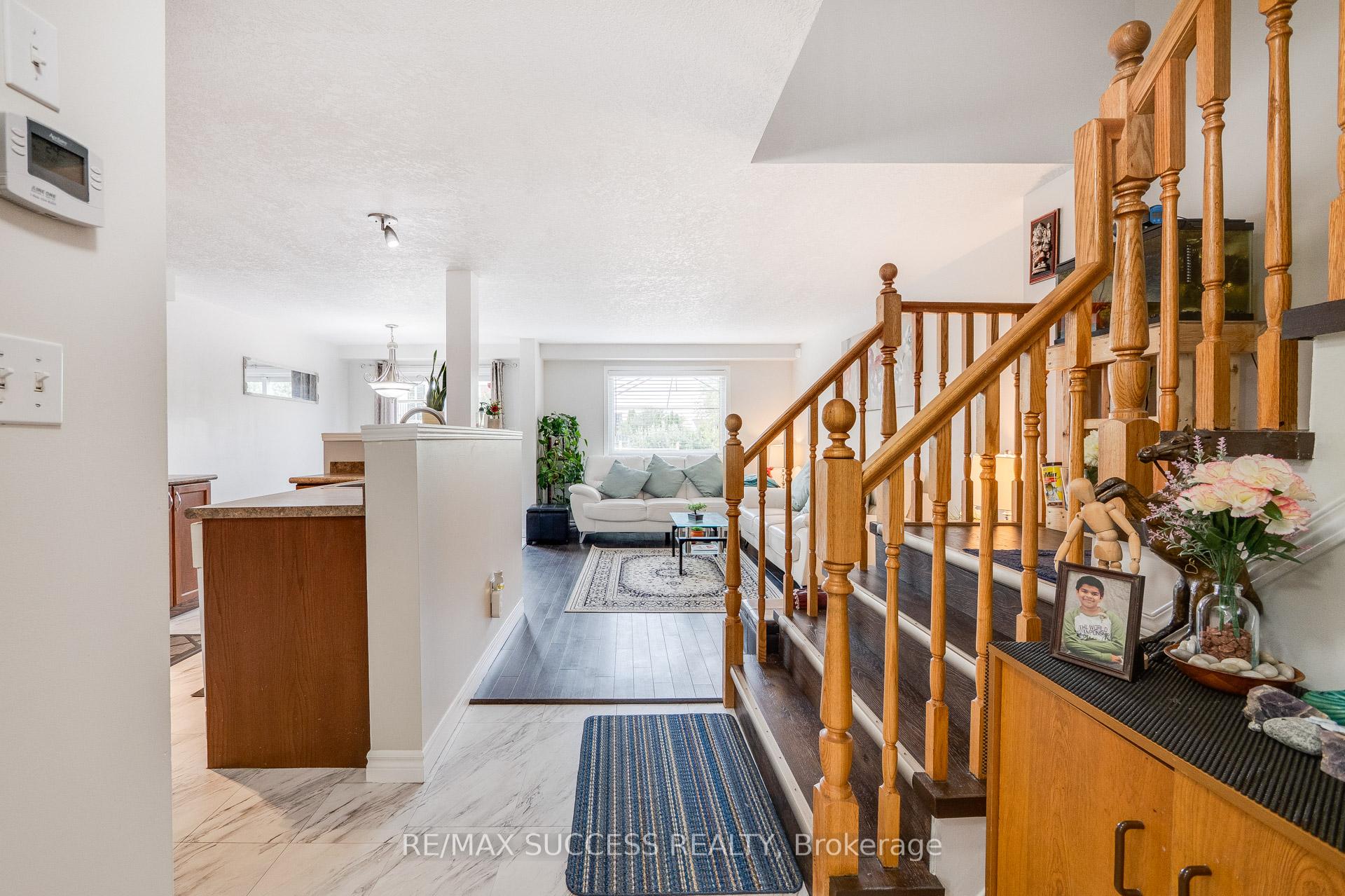 Photo 7 of 682 Activa Avenue, Kitchener — HOMEH