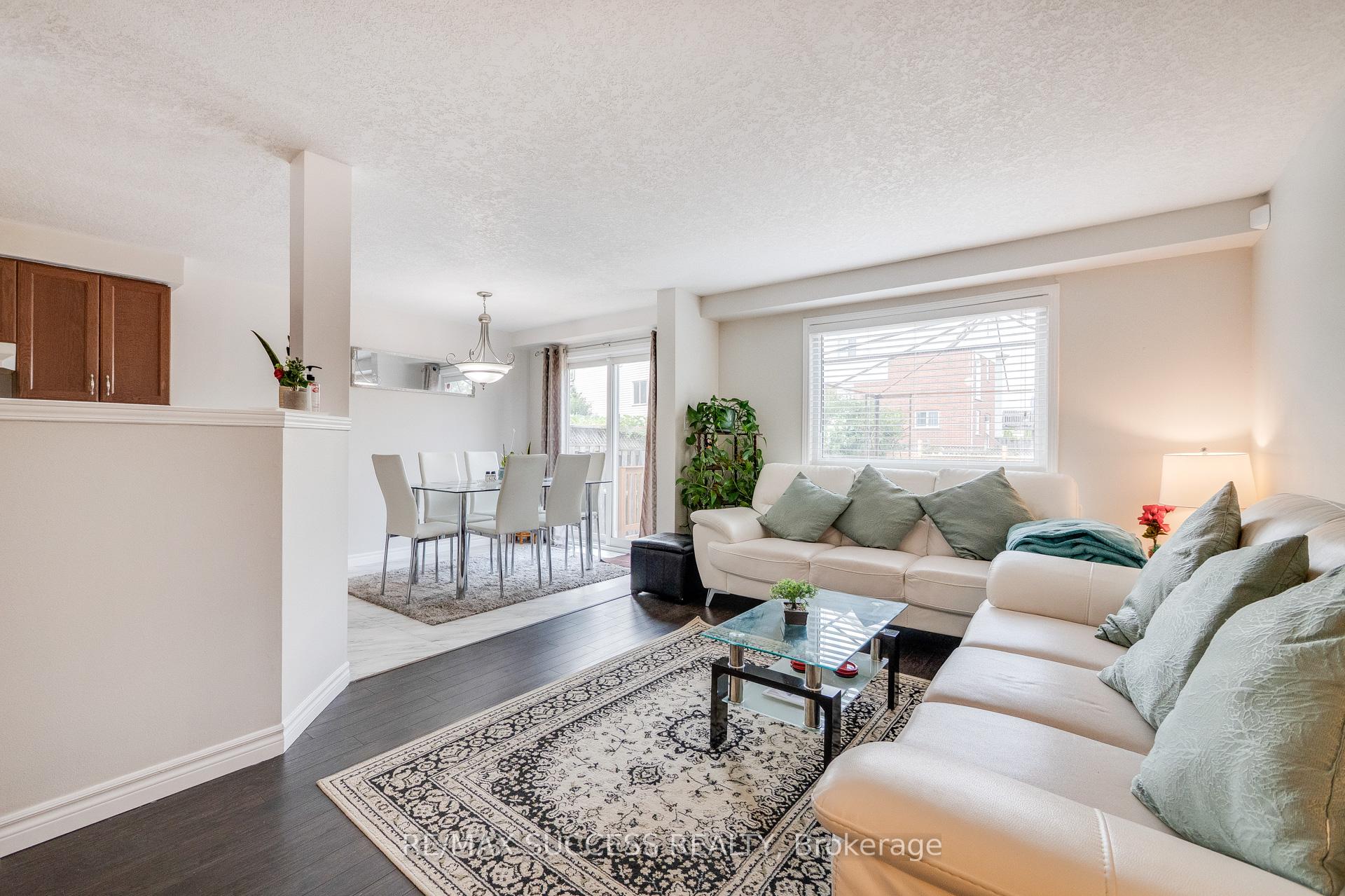 Photo 9 of 682 Activa Avenue, Kitchener — HOMEH