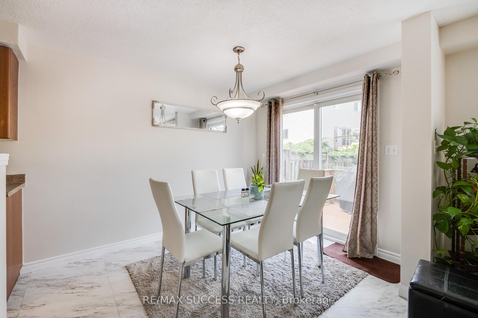 Photo 11 of 682 Activa Avenue, Kitchener — HOMEH