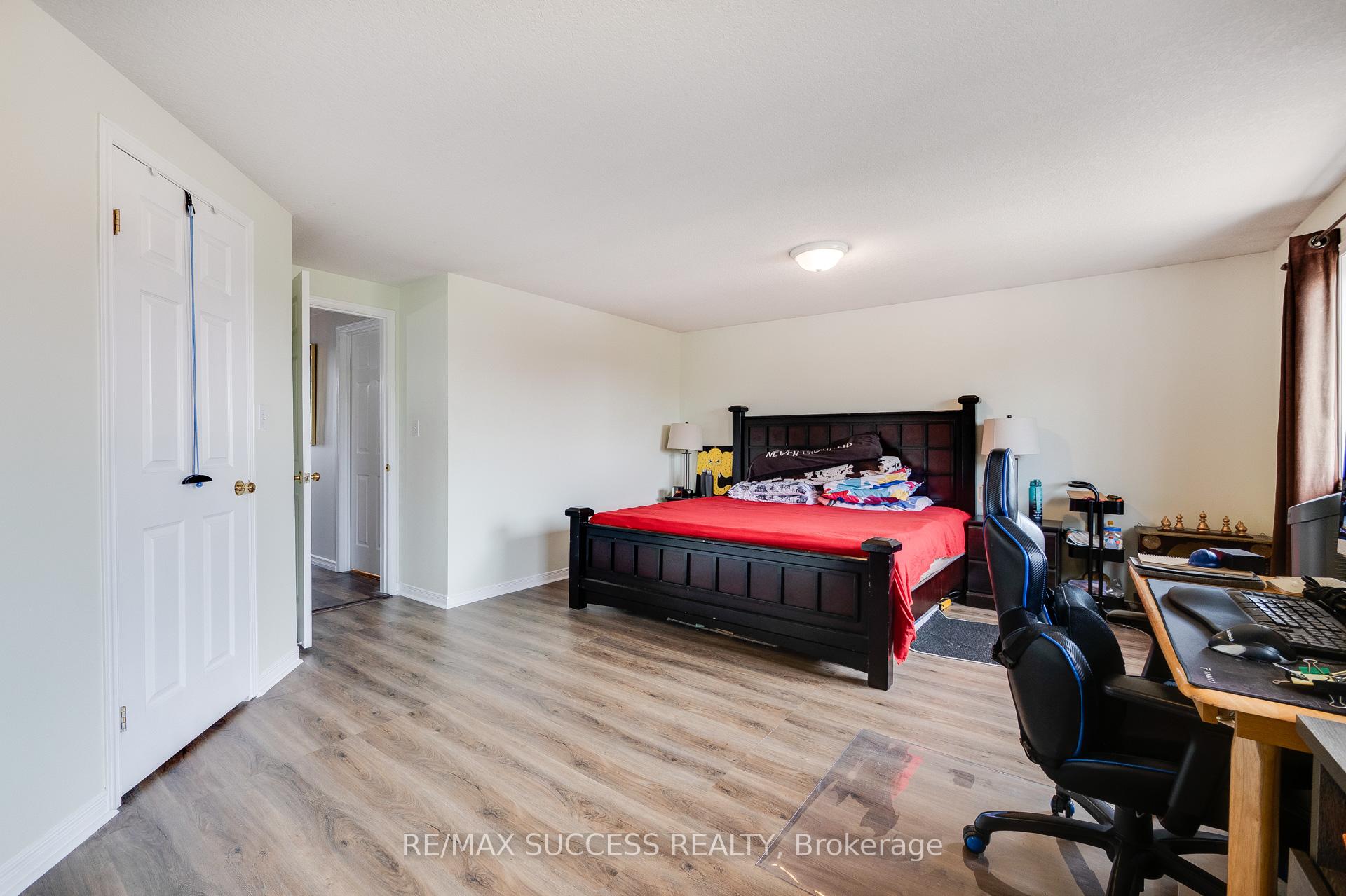 Photo 22 of 682 Activa Avenue, Kitchener — HOMEH