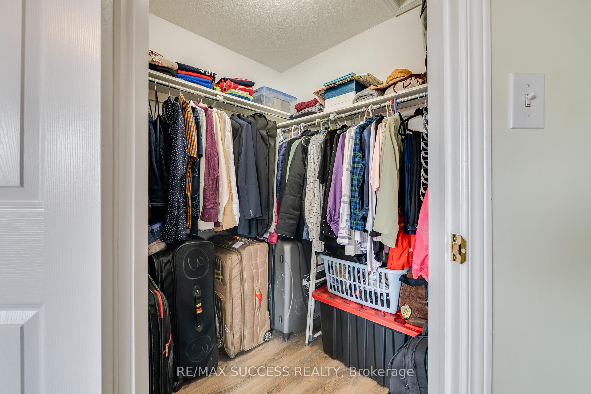 Photo 23 of 682 Activa Avenue, Kitchener — HOMEH