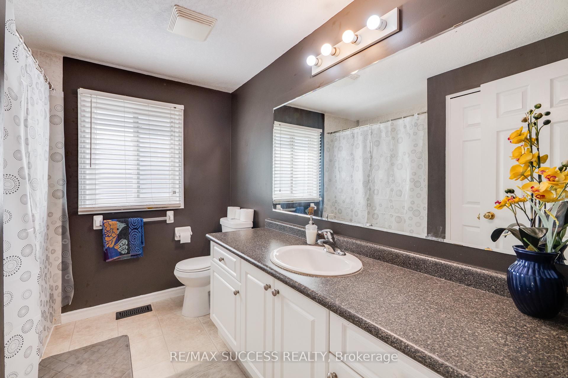 Photo 28 of 682 Activa Avenue, Kitchener — HOMEH