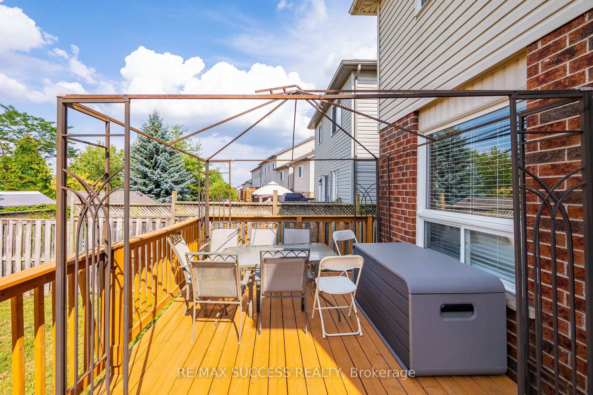Photo 36 of 682 Activa Avenue, Kitchener — HOMEH