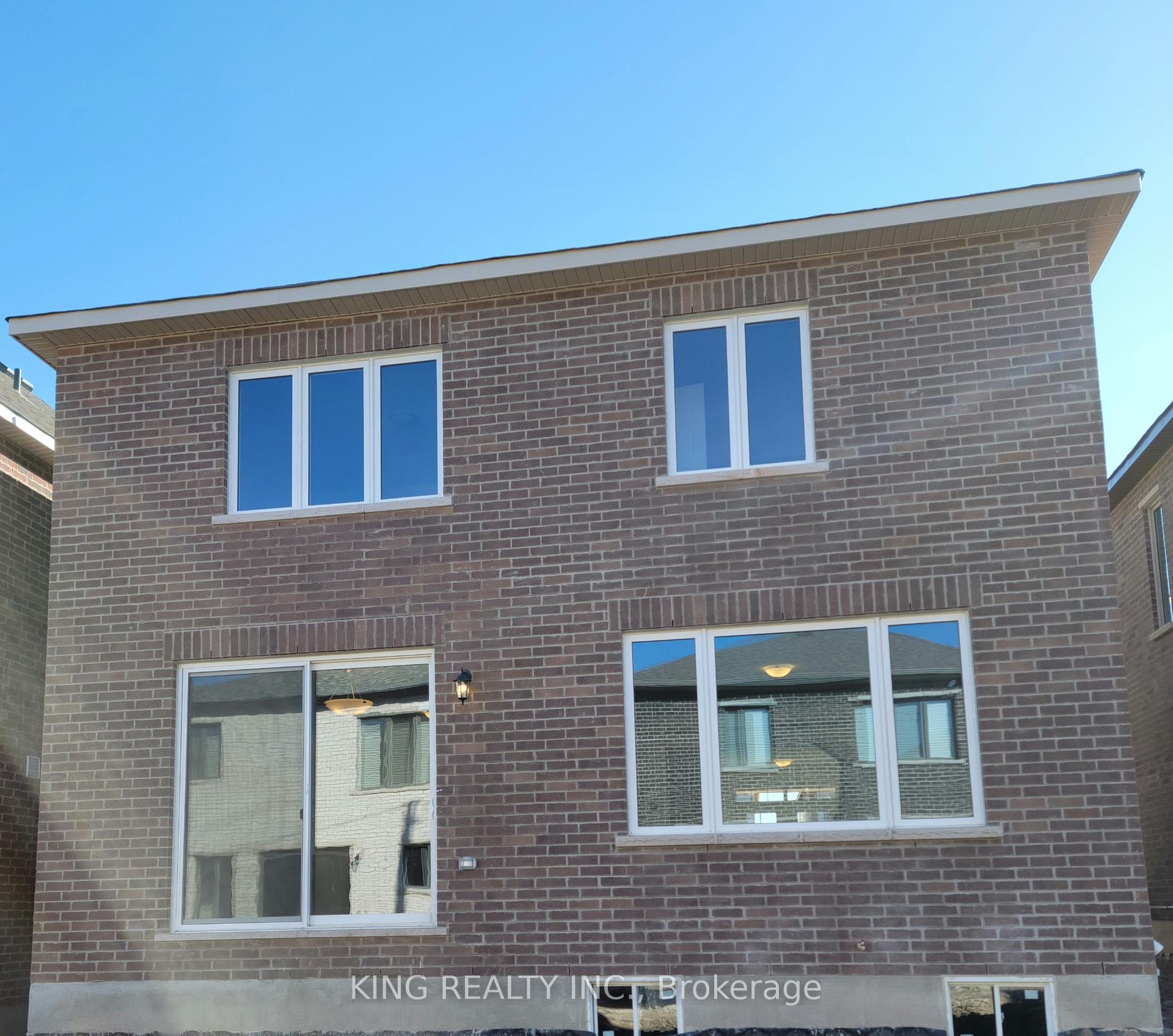 Photo 2 of 39 Saxony Street, Kitchener — HOMEH