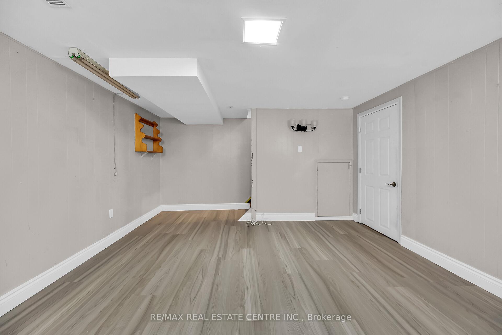 Photo 8 of 502 Upper Kenilworth Avenue, Hamilton, Huntington — HOMEH
