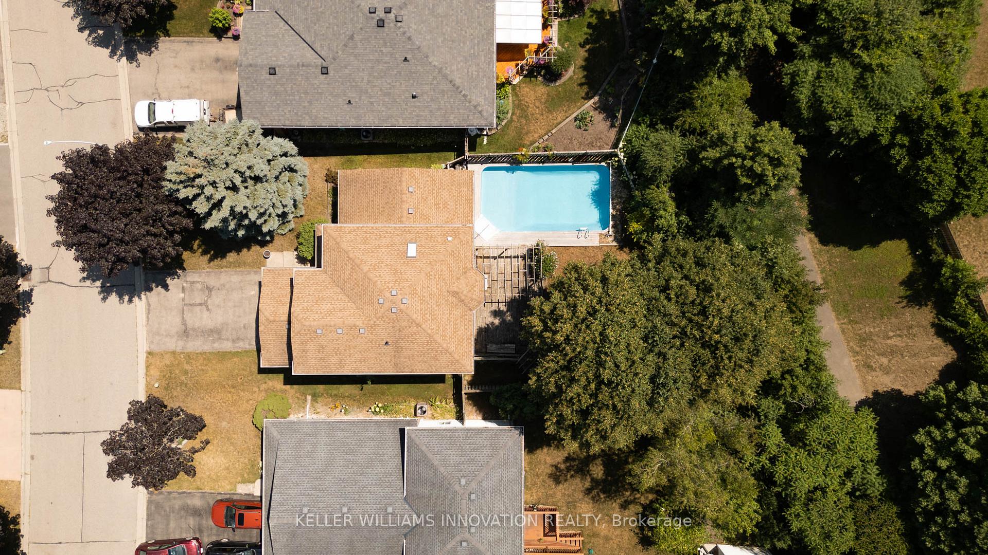 Photo 3 of 23 Tami Court, Kitchener — HOMEH