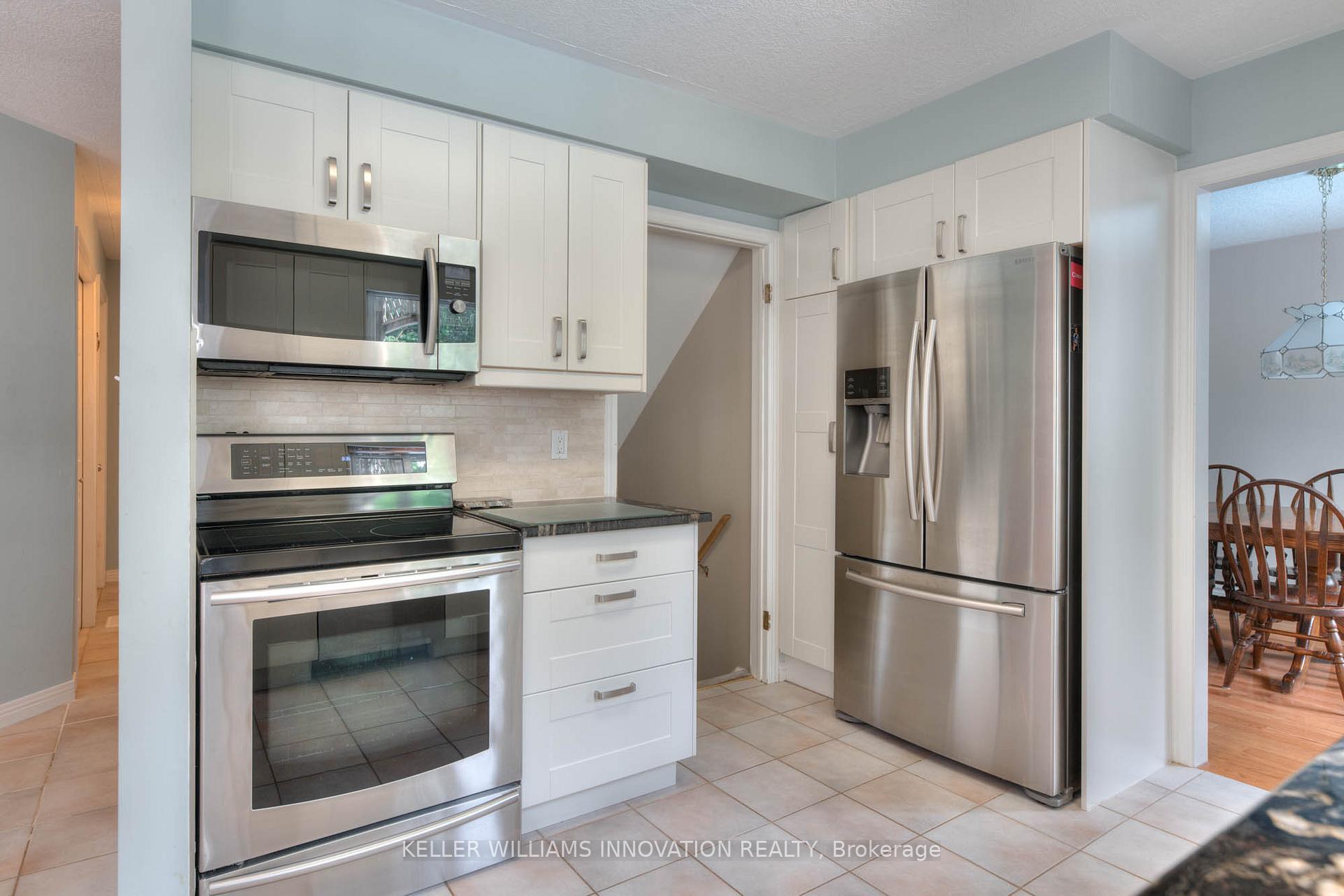 Photo 9 of 23 Tami Court, Kitchener — HOMEH