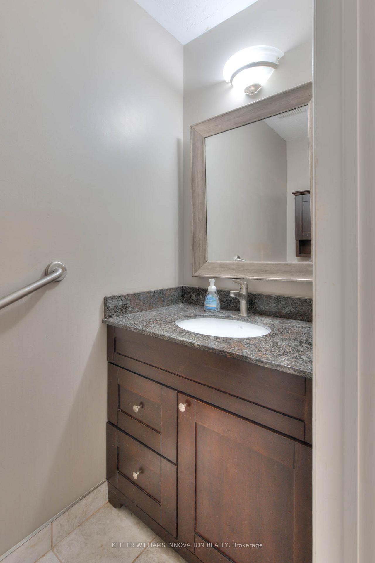 Photo 17 of 23 Tami Court, Kitchener — HOMEH