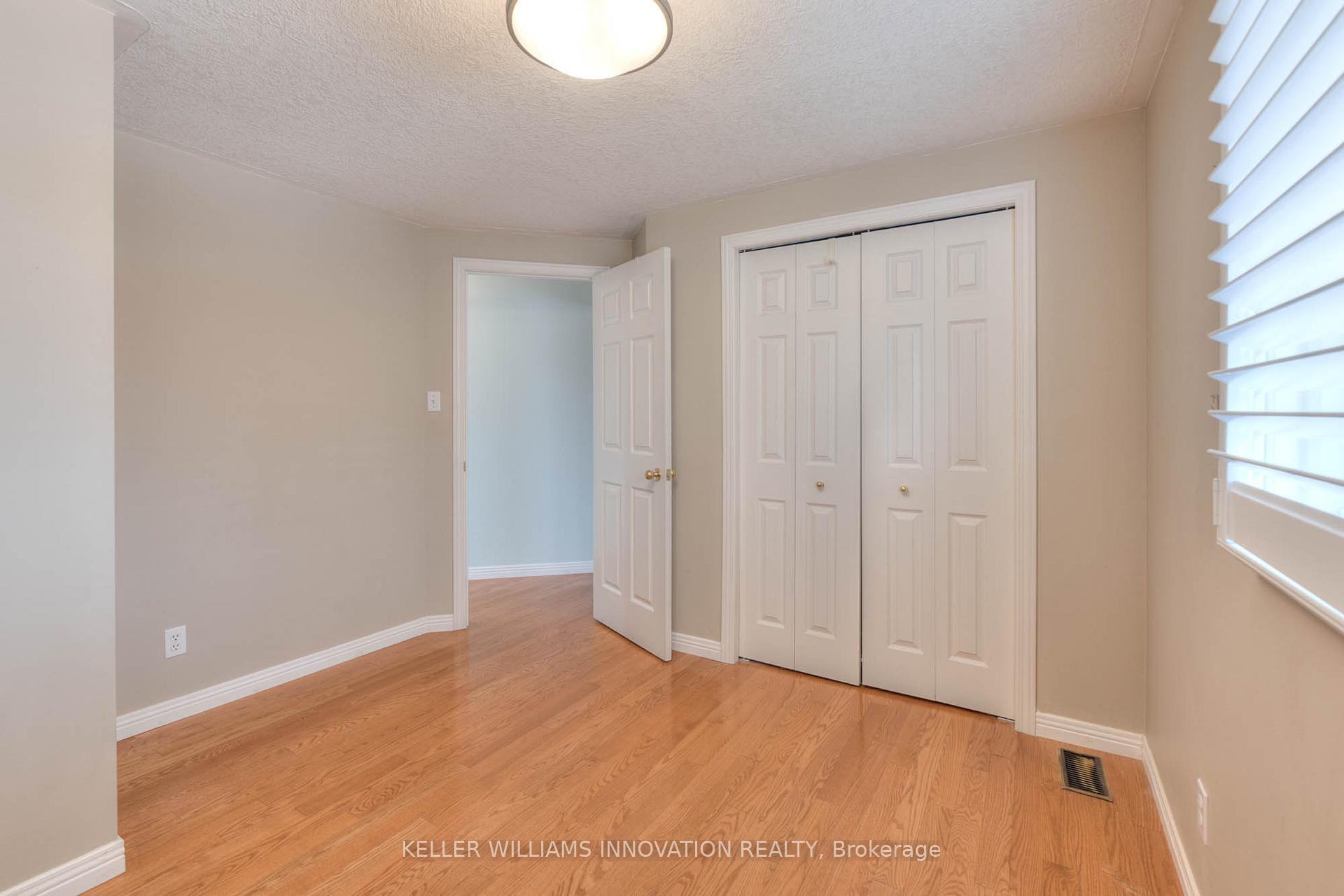 Photo 25 of 23 Tami Court, Kitchener — HOMEH