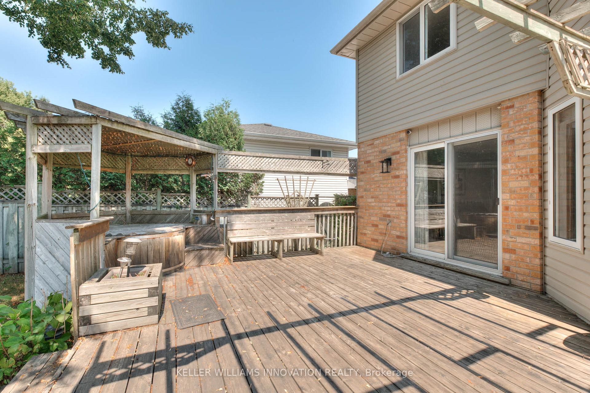 Photo 36 of 23 Tami Court, Kitchener — HOMEH