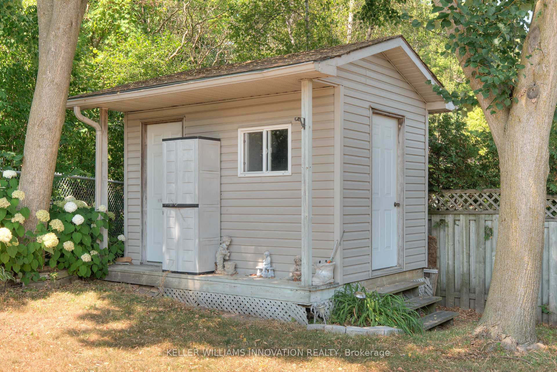 Photo 37 of 23 Tami Court, Kitchener — HOMEH