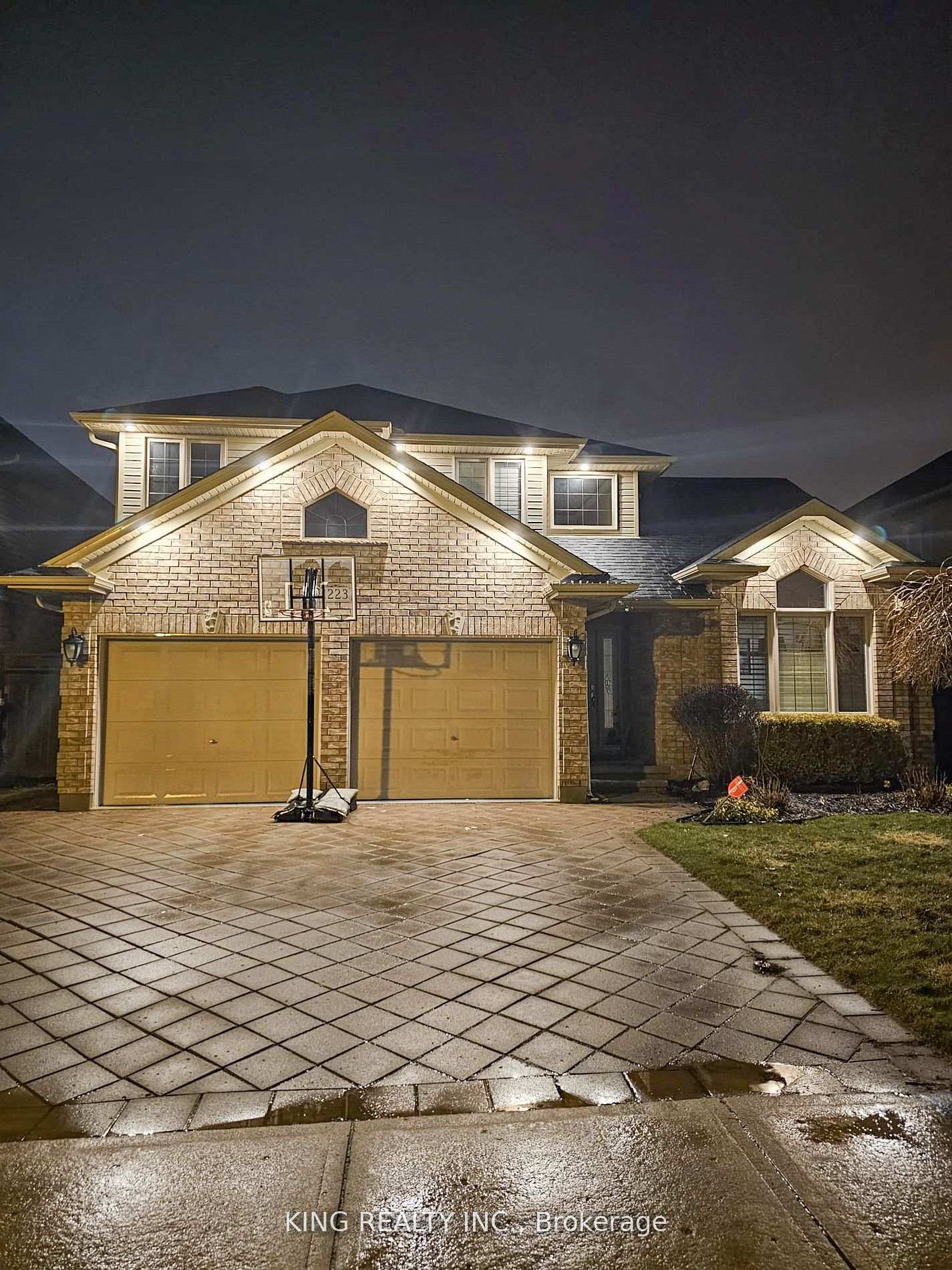 Front of 1223 Coronation Drive