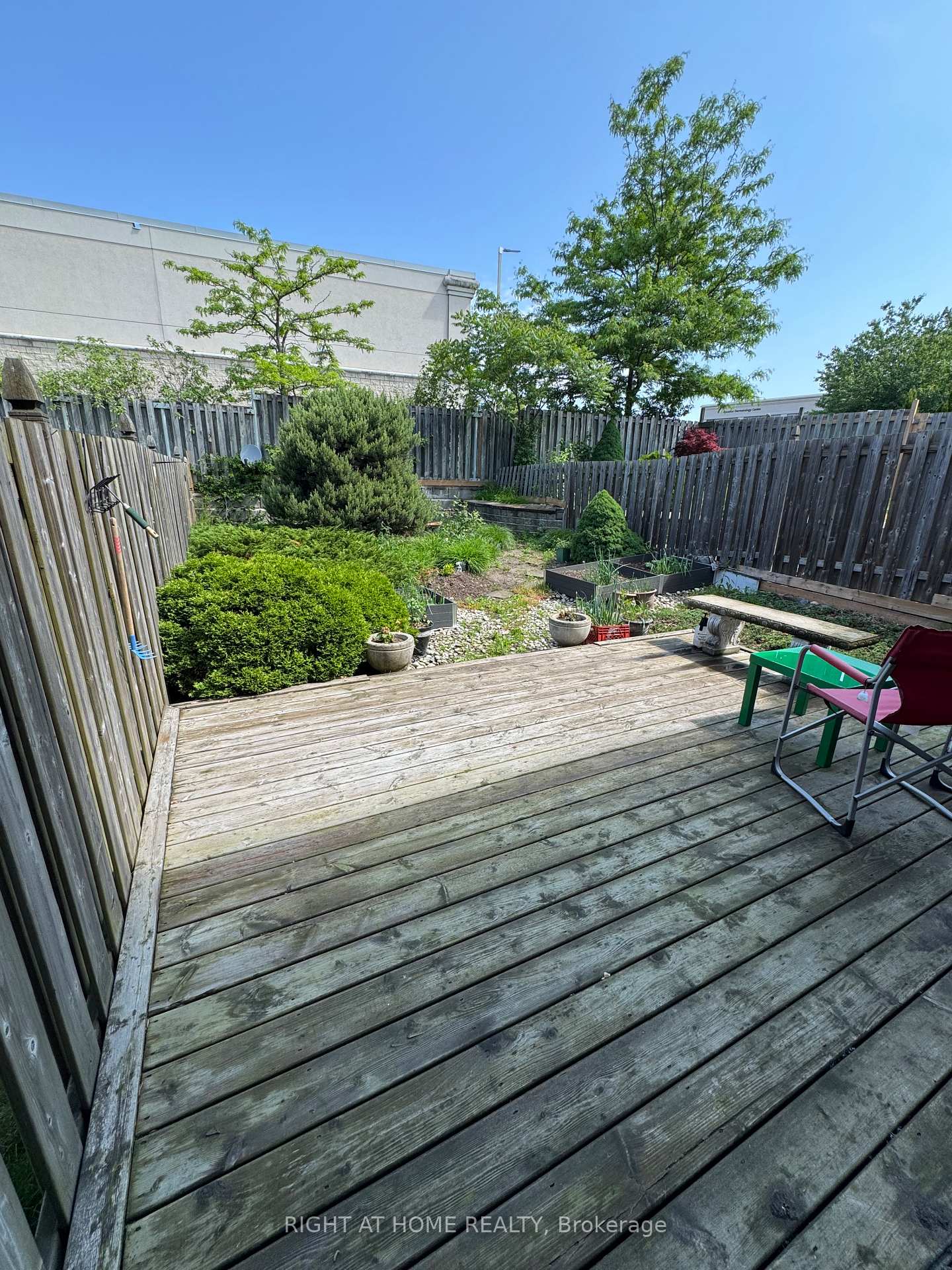 Photo 26 of 1125 Harrogate Drive, Hamilton, Meadowlands — HOMEH