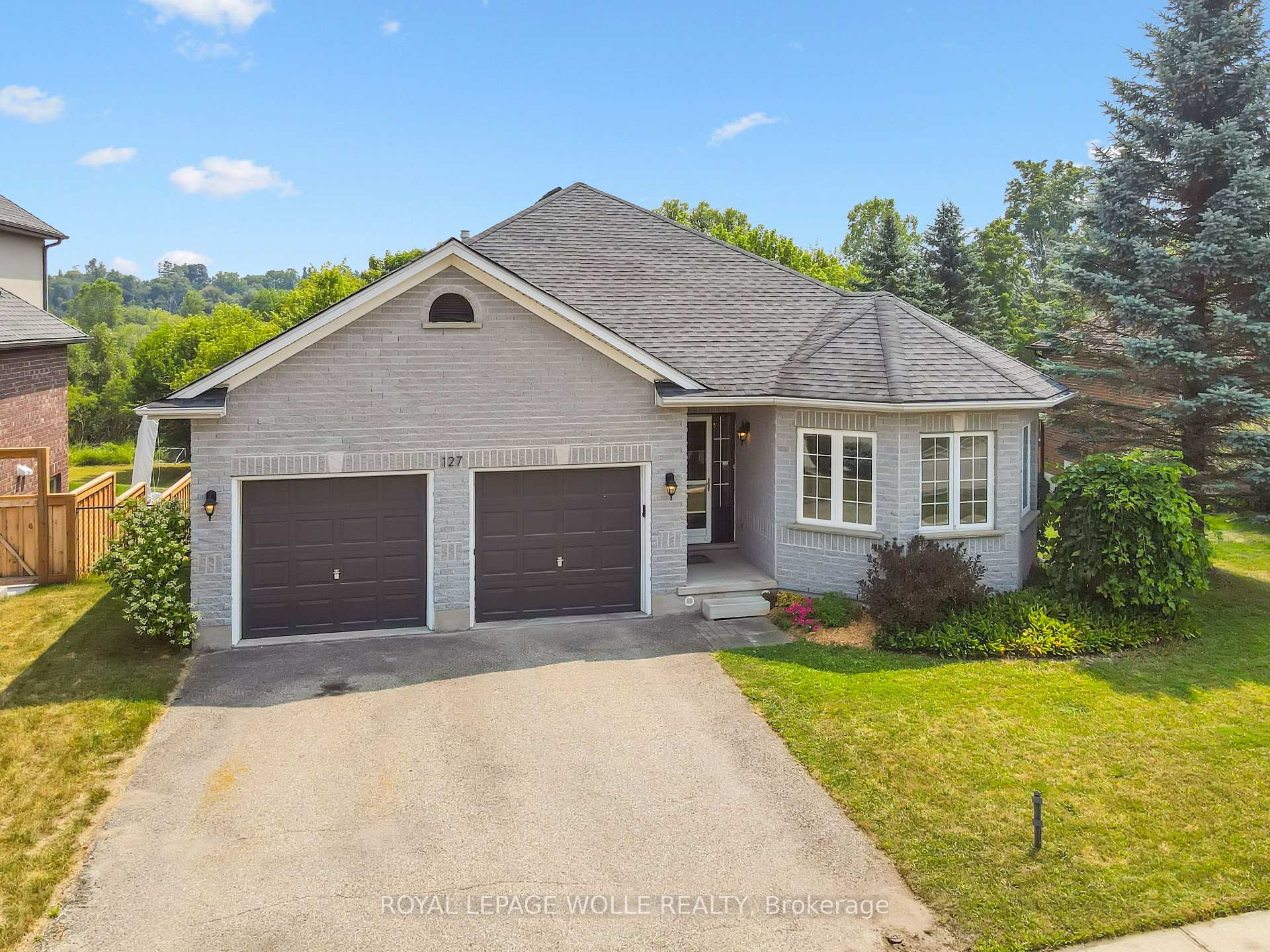 Photo 11 of 127 Chandos Drive, Kitchener — HOMEH