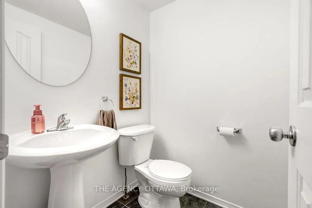 Photo 17 of 555 Aberfoyle Circle, Ottawa, Kanata - Morgan's Grant/South March — HOMEH