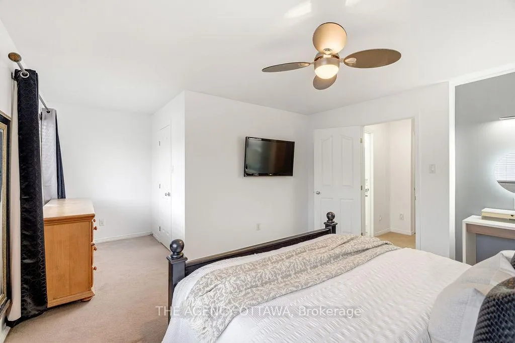 Photo 22 of 555 Aberfoyle Circle, Ottawa, Kanata - Morgan's Grant/South March — HOMEH