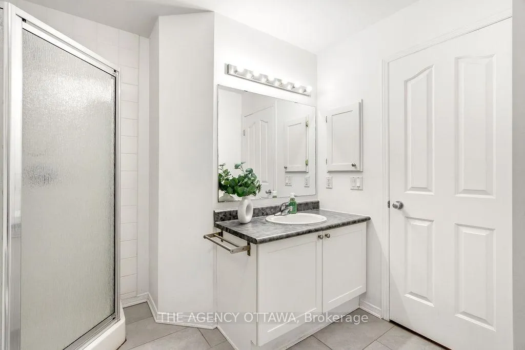 Photo 26 of 555 Aberfoyle Circle, Ottawa, Kanata - Morgan's Grant/South March — HOMEH