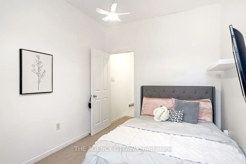 Photo 30 of 555 Aberfoyle Circle, Ottawa, Kanata - Morgan's Grant/South March — HOMEH