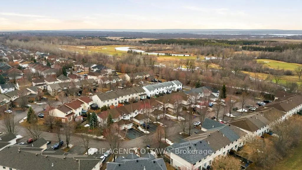 Photo 43 of 555 Aberfoyle Circle, Ottawa, Kanata - Morgan's Grant/South March — HOMEH